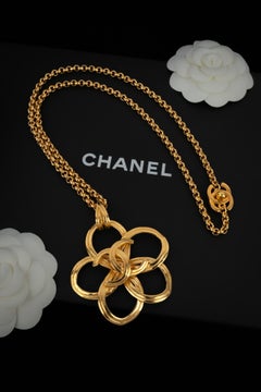 Chanel necklace by Karl Lagerfeld Spring-Summer 1996