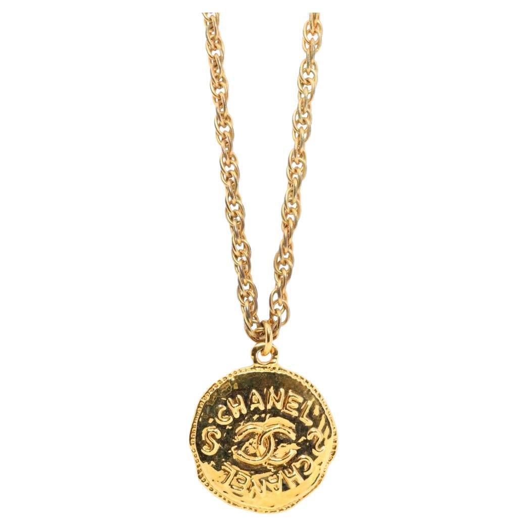Chanel Halskette. Genuine CC CHANEL Runde LOGO Münze-Halskette. Scheibenmedaillon