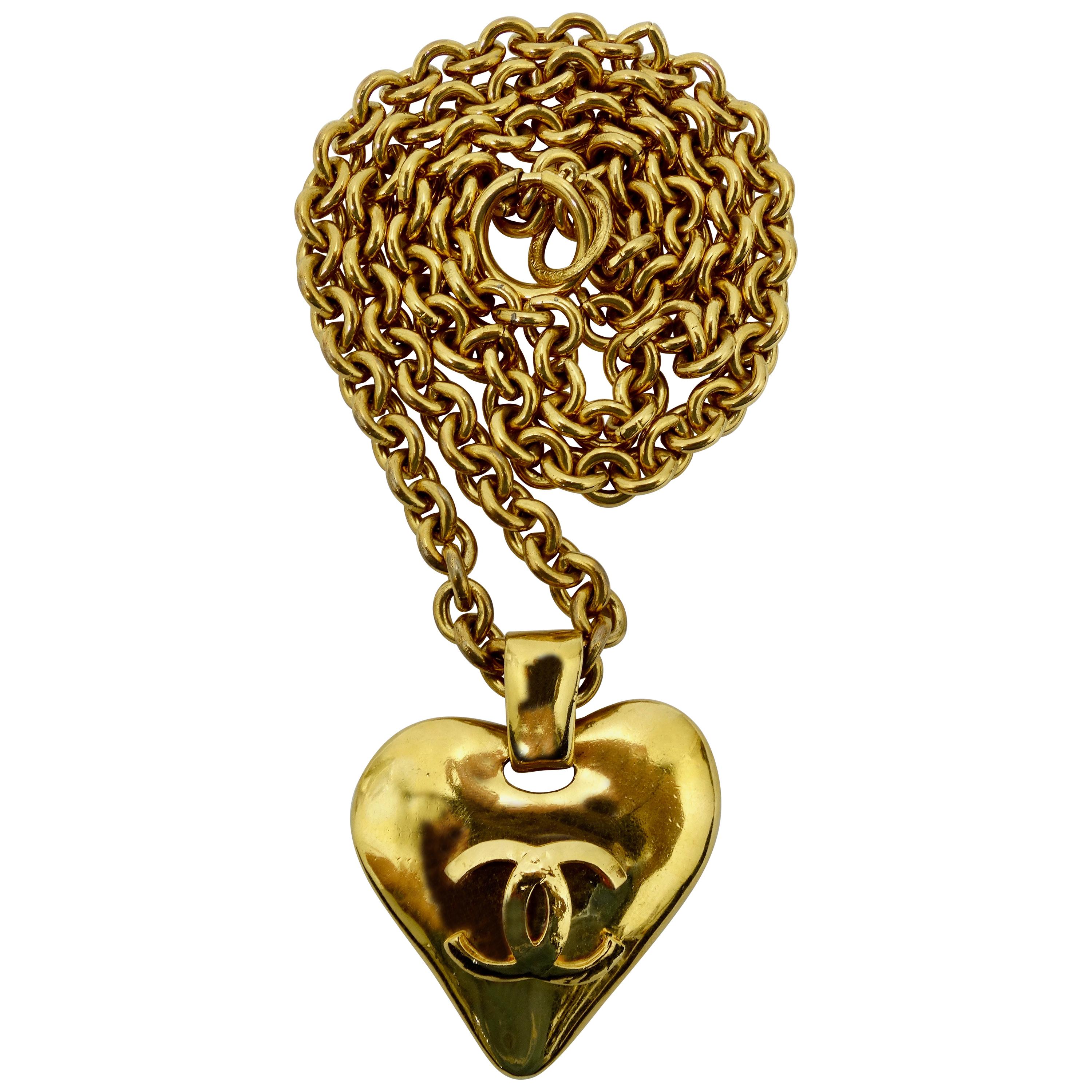 Chanel CC Heart Necklace 1993 at 1stDibs  chanel necklace heart pendant,  channel heart necklace, chanel vintage heart necklace