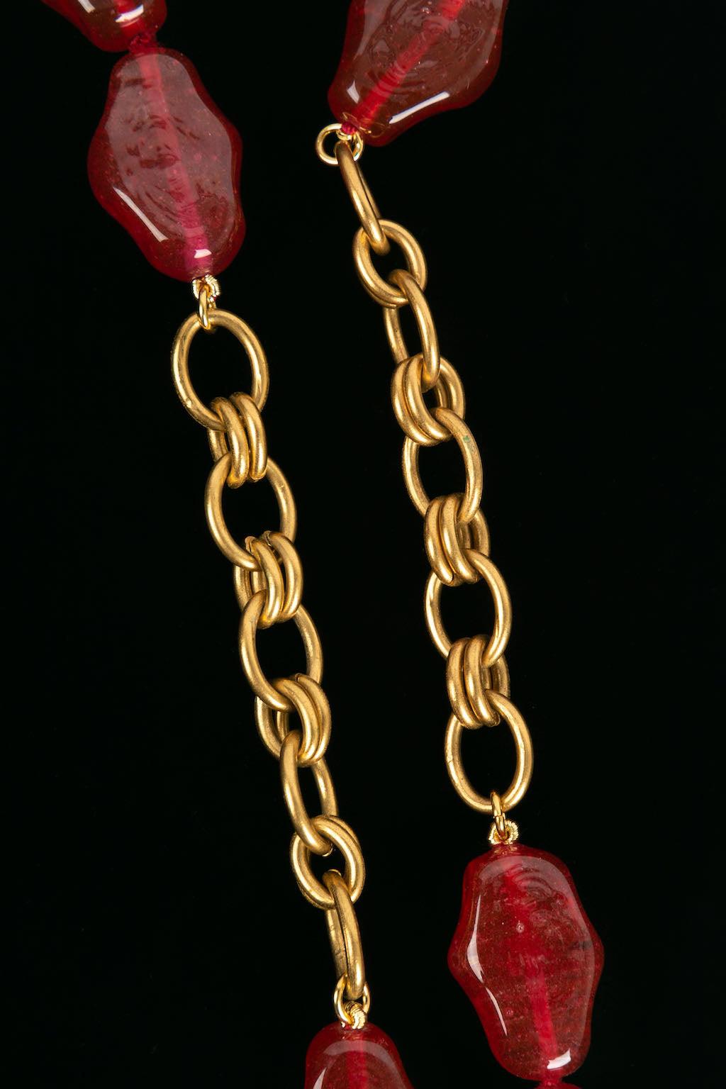 Chanel Necklace in Gold Metal and Red Glass Paste Pearls For Sale 1