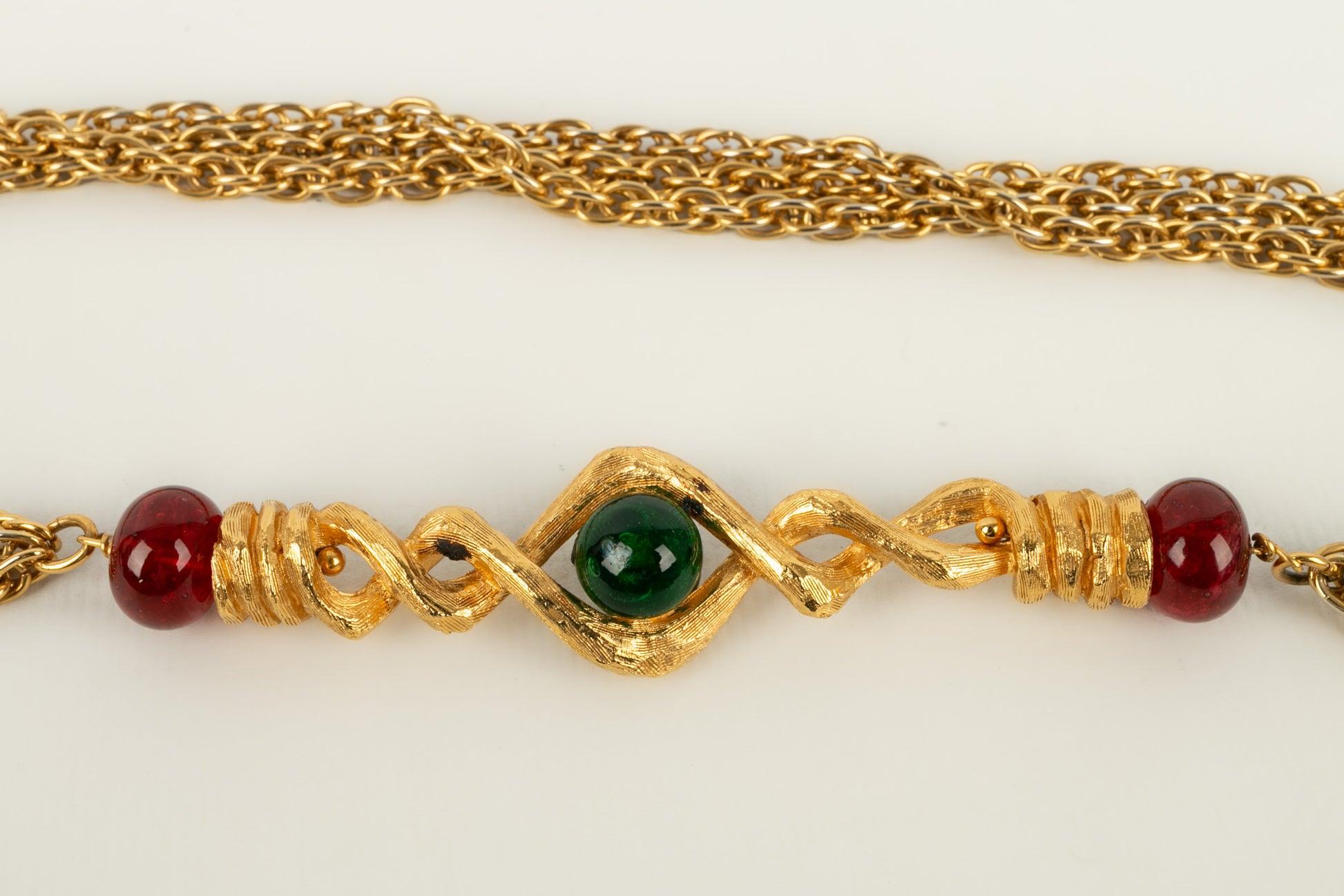 Chanel Halskette aus vergoldetem Metall und farbigen Glasperlen im Angebot 3