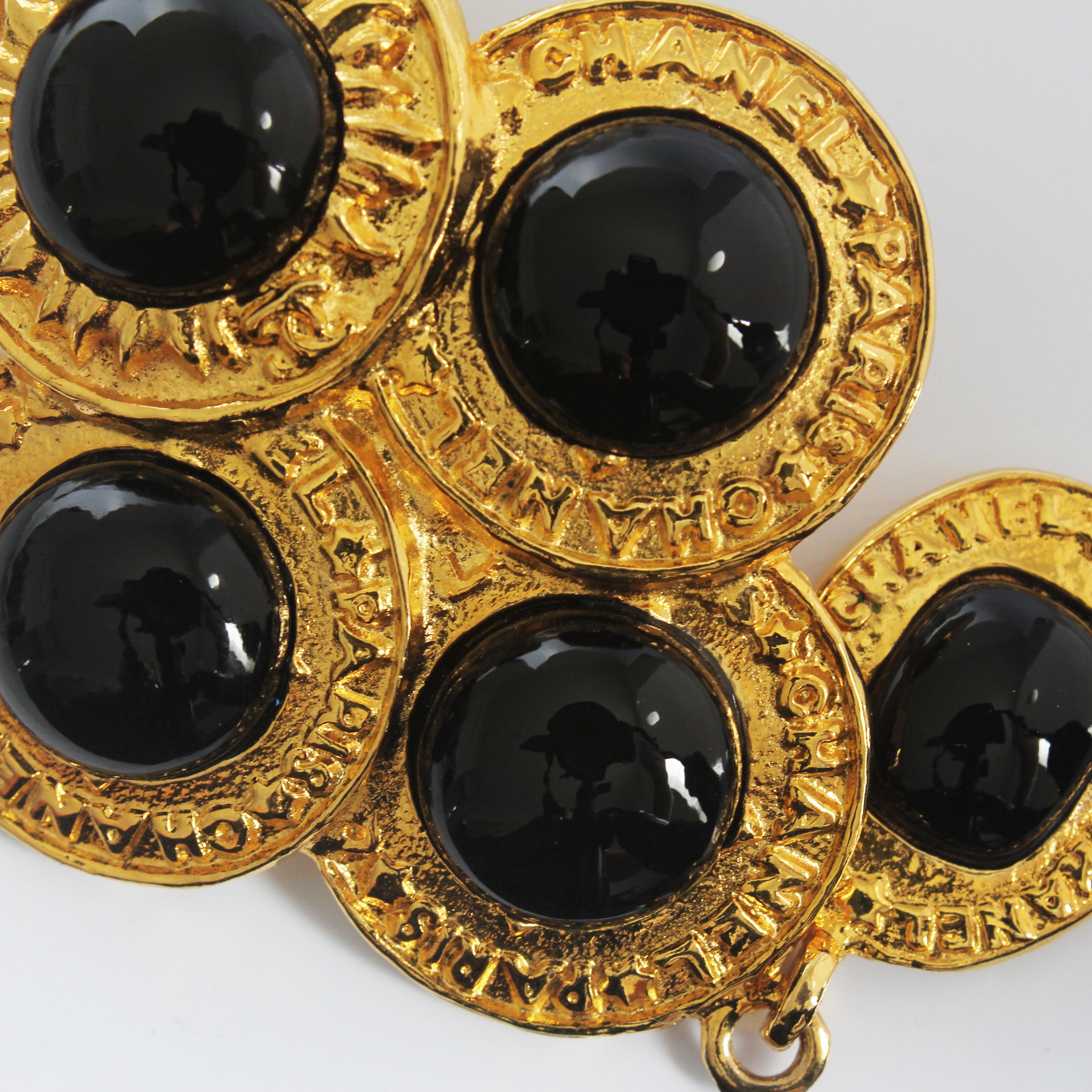 Chanel Necklace Large Medallion Pendant Poured Glass Pearls Vintage 90s + COA For Sale 3
