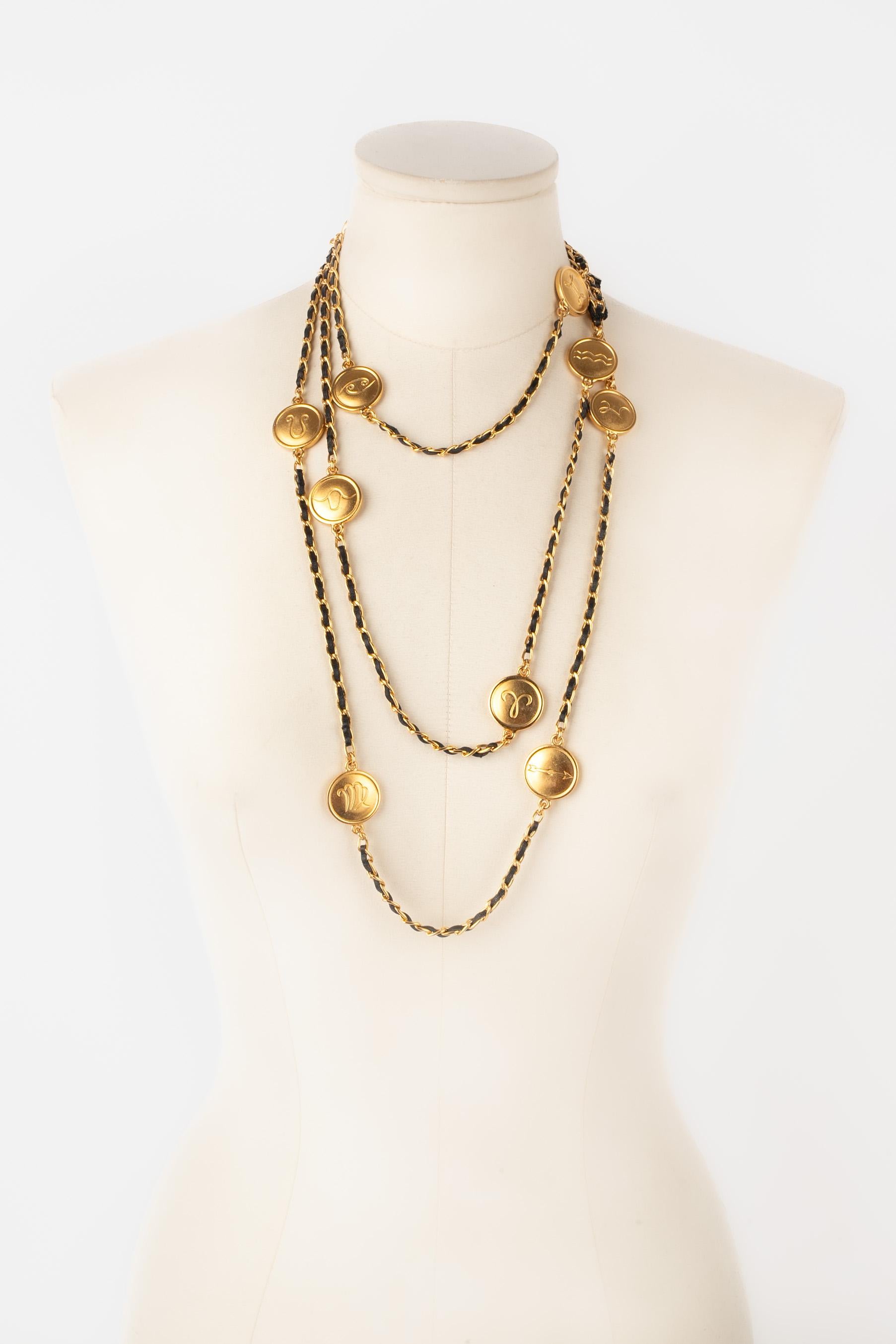 Chanel necklace / sautoir Fall 1995 4