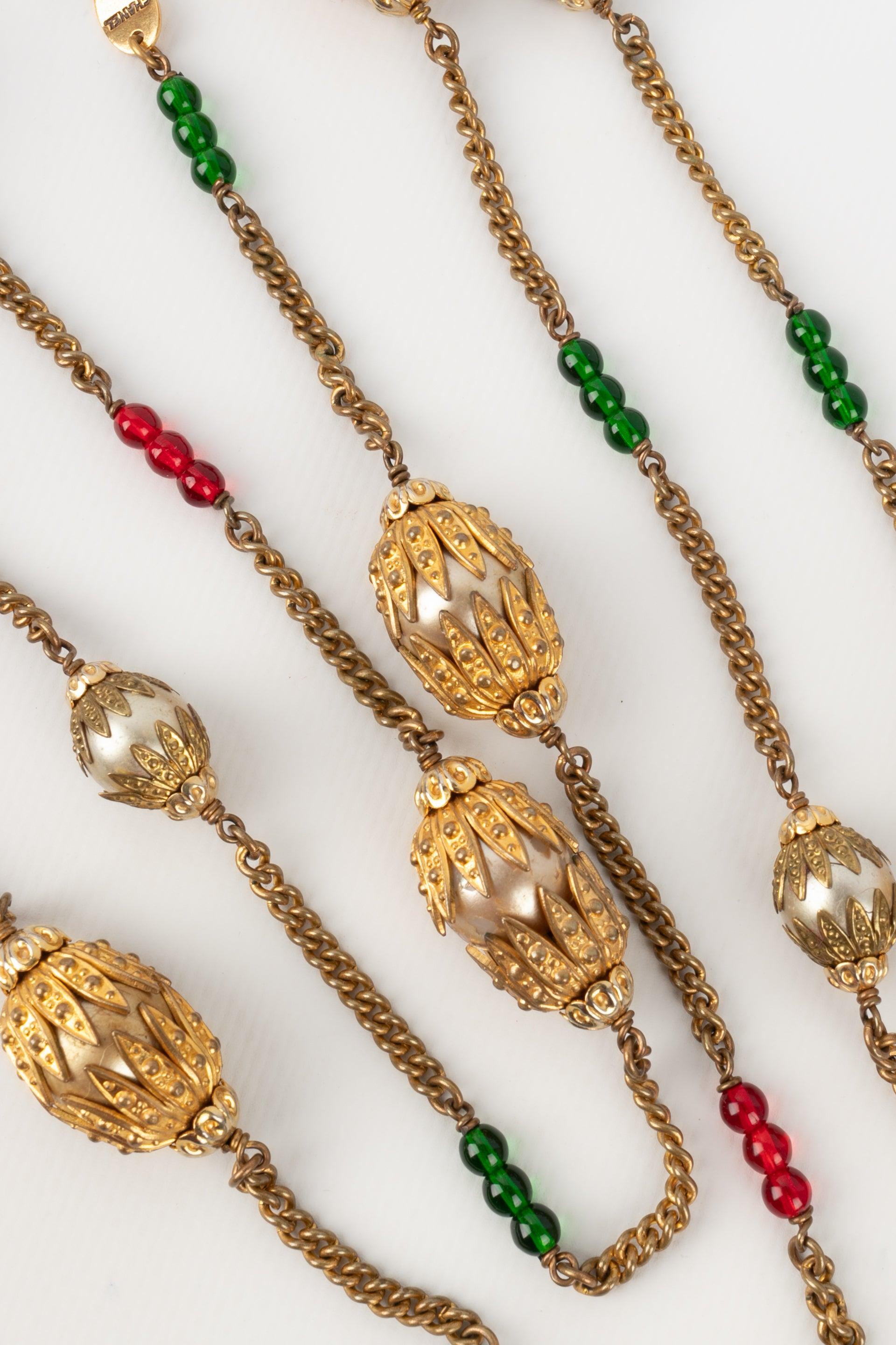 Chanel Halskette / Sautoir mit Glasperlen und Perlen im Kostüm Perlen im Angebot 4
