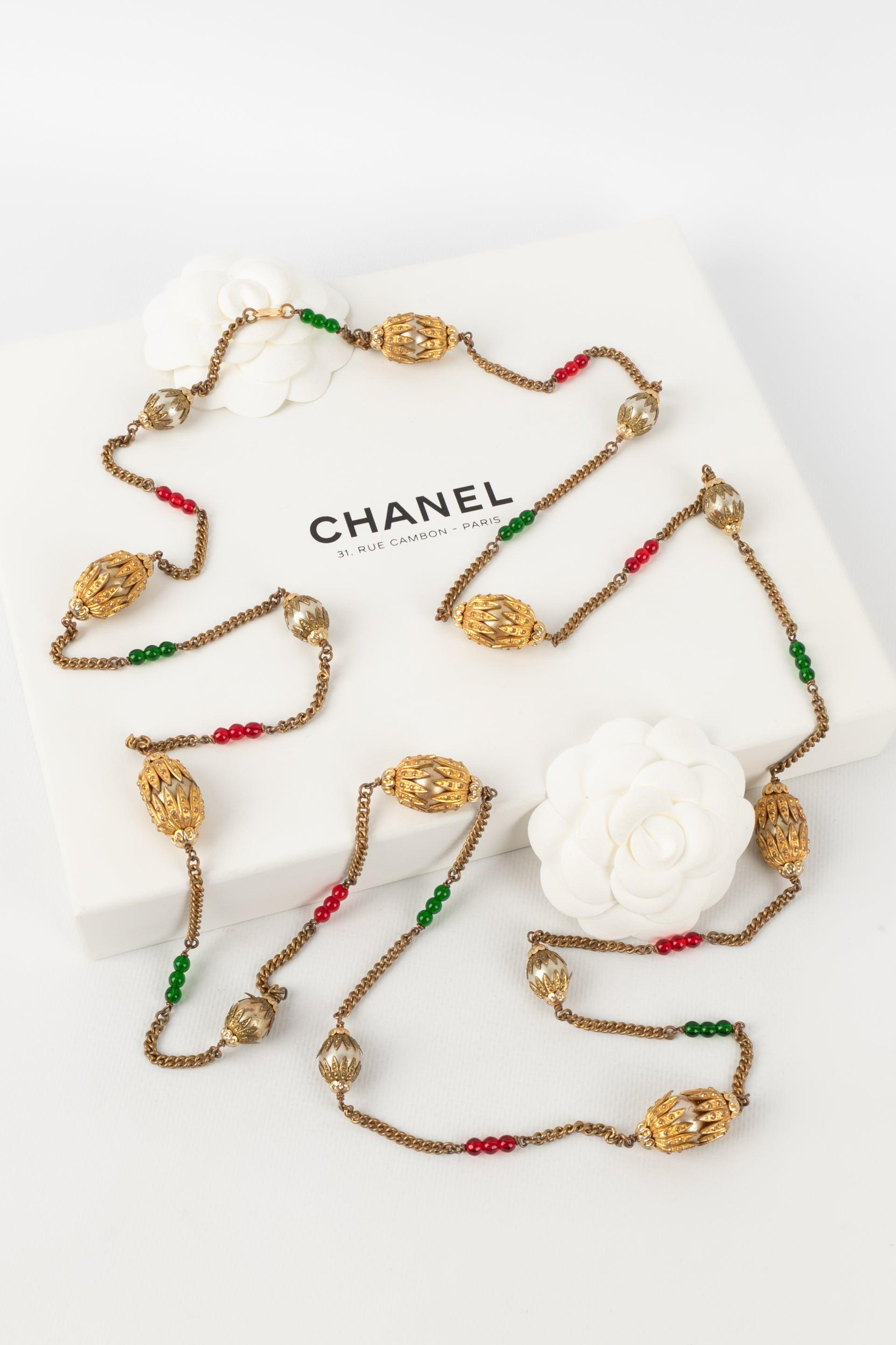 Chanel Halskette / Sautoir mit Glasperlen und Perlen im Kostüm Perlen im Angebot 5