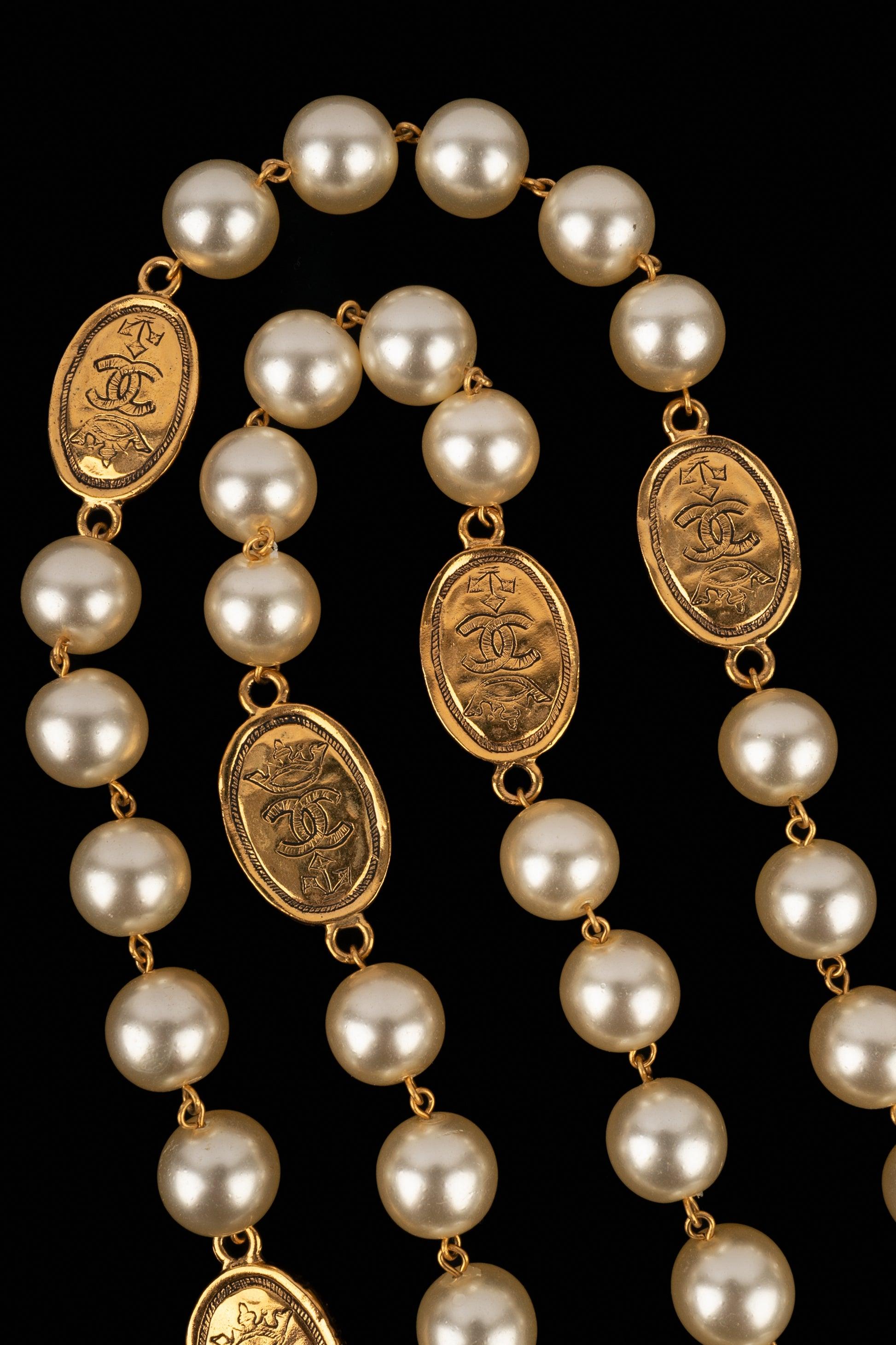 Chanel Necklace  with Costume Pearls, 1990s 1