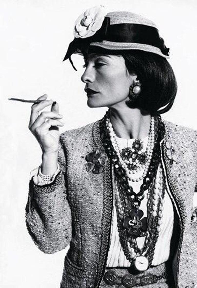 Collana Chanel in bachelite con guscio di tartufo, 1995 in vendita 3