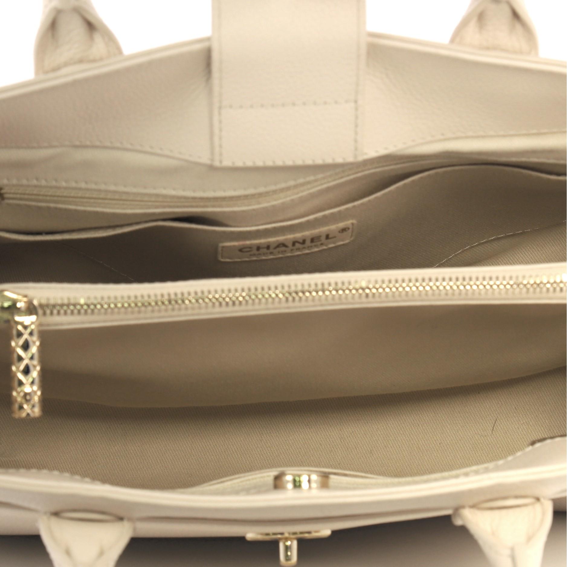 Chanel Neo Executive Tote Grained Calfskin Small 1