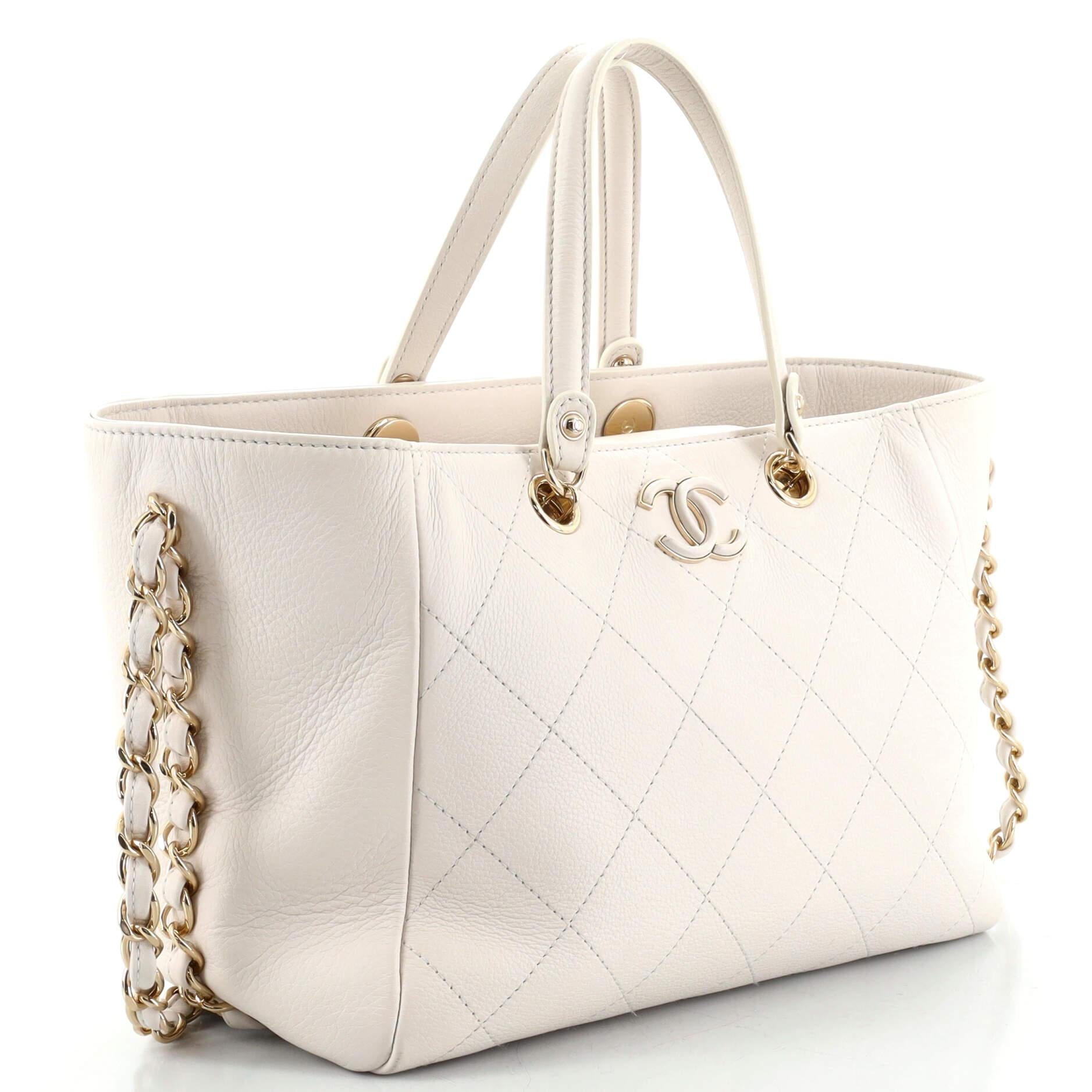 Beige Chanel Neo Soft Shopping Tote Trapuntata in pelle di toro Small