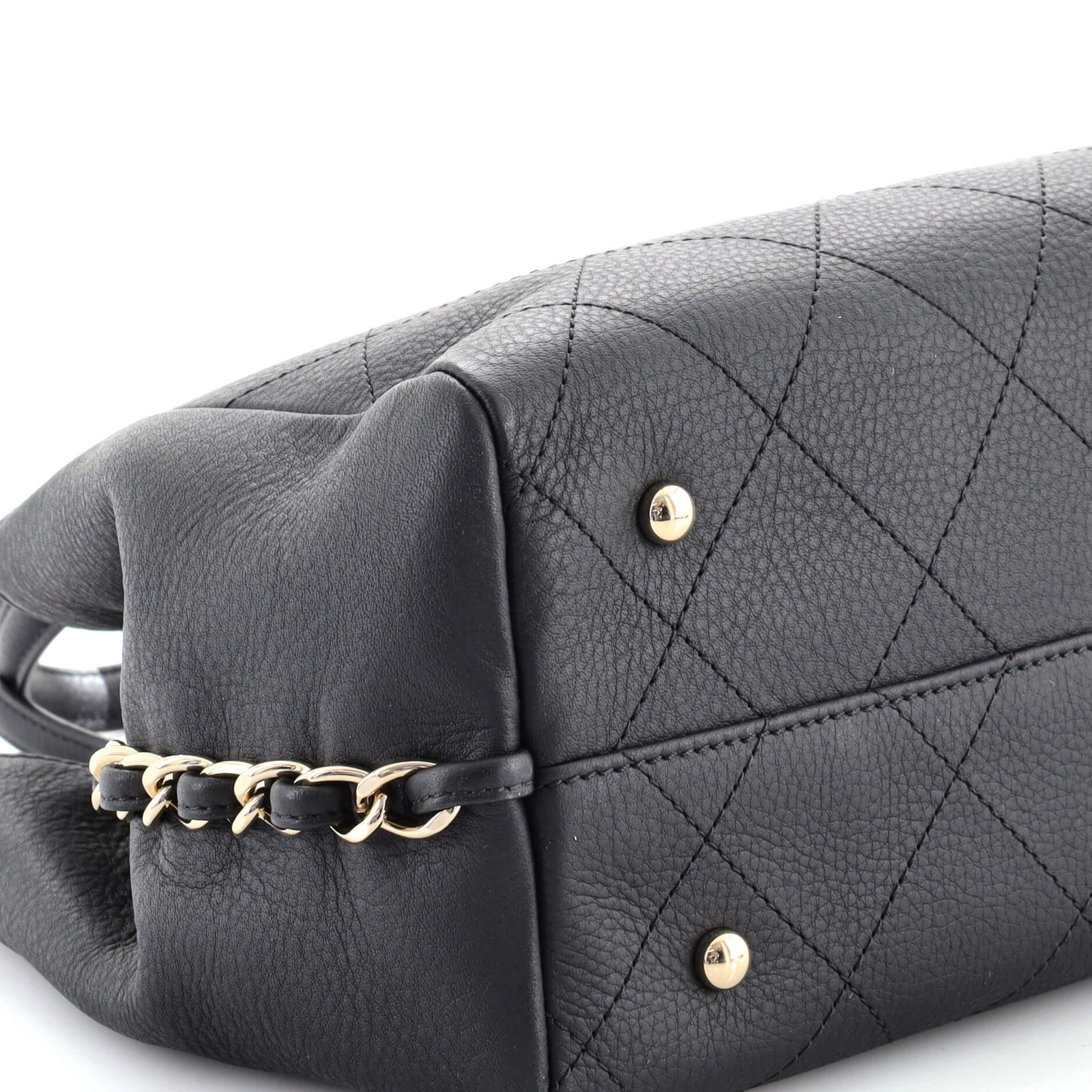 Chanel Neo Soft Shopping Tote Stitched Bullskin Small In Good Condition In NY, NY