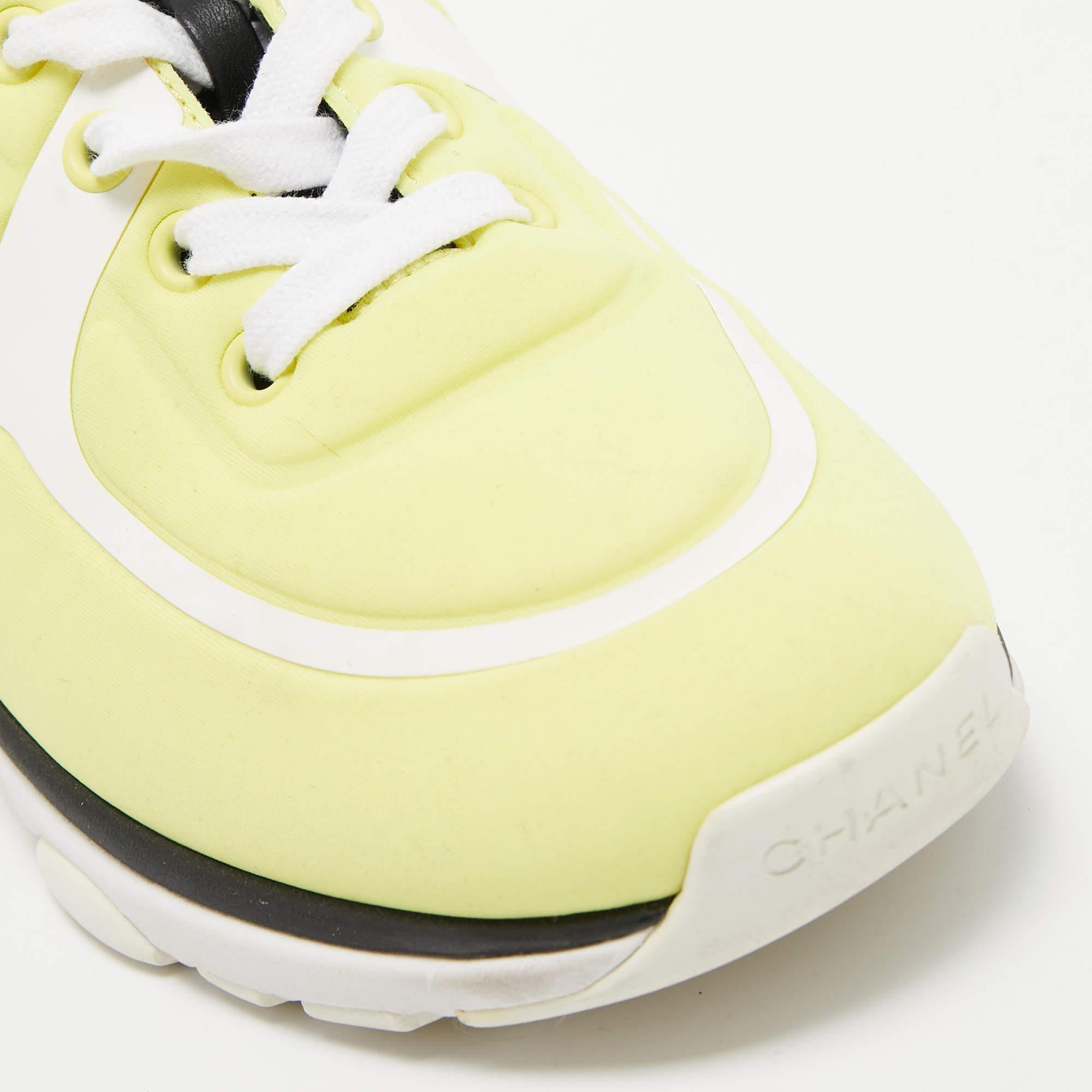 Chanel Neon Yellow/Black Lycra CC Low Top Sneakers Size 36.5 2