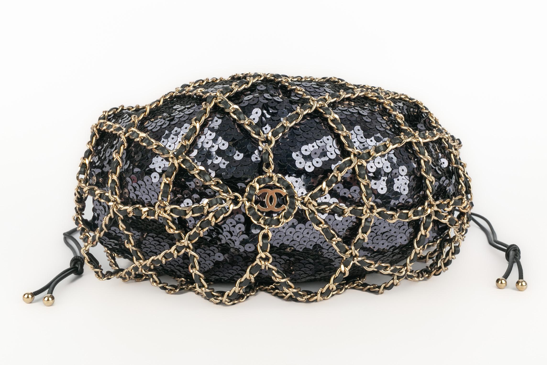 Chanel net bag 'Paris-Chenonceau' Pre-Fall 2021 Excellent état - En vente à SAINT-OUEN-SUR-SEINE, FR