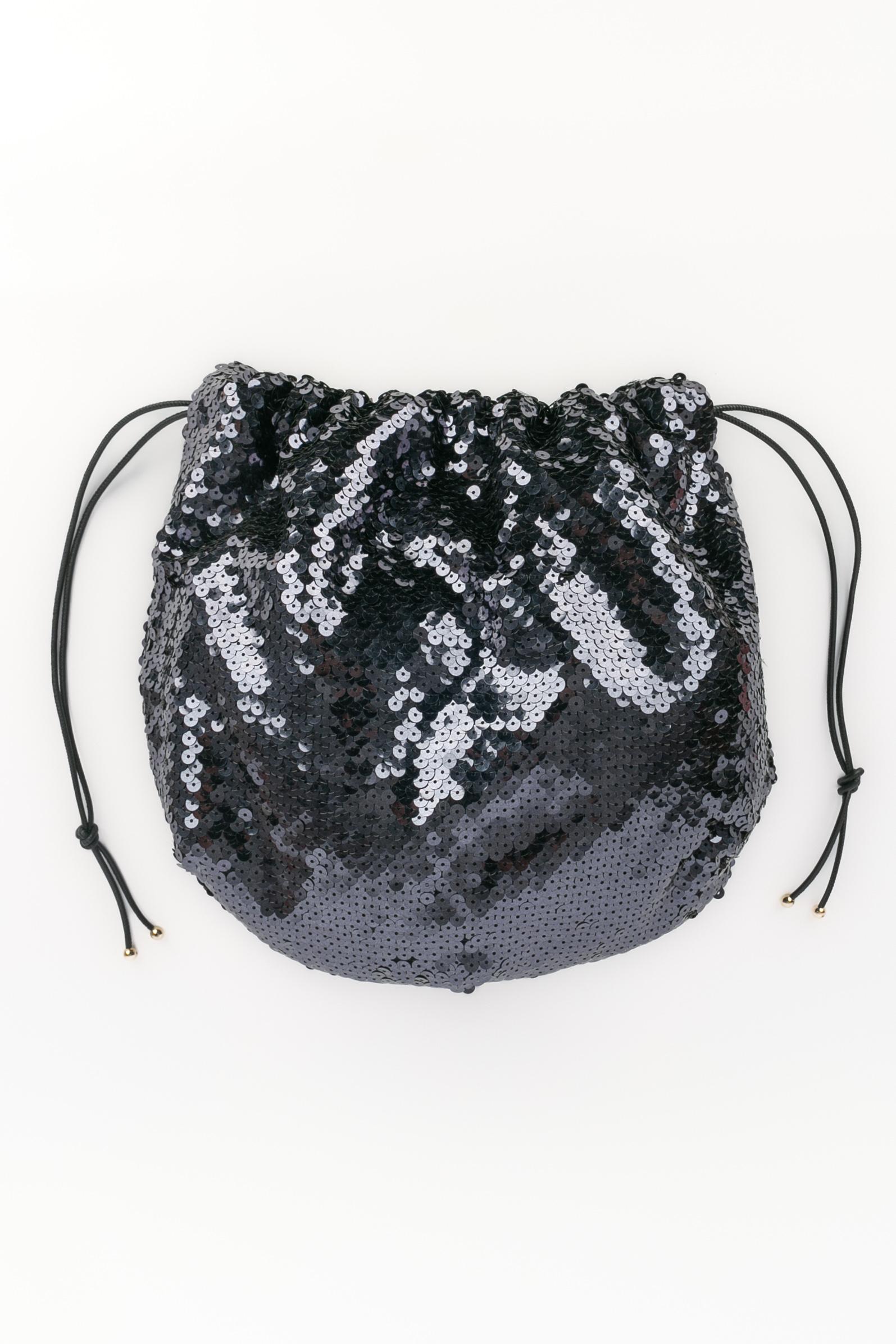 Chanel net bag 'Paris-Chenonceau' Pre-Fall 2021 en vente 3