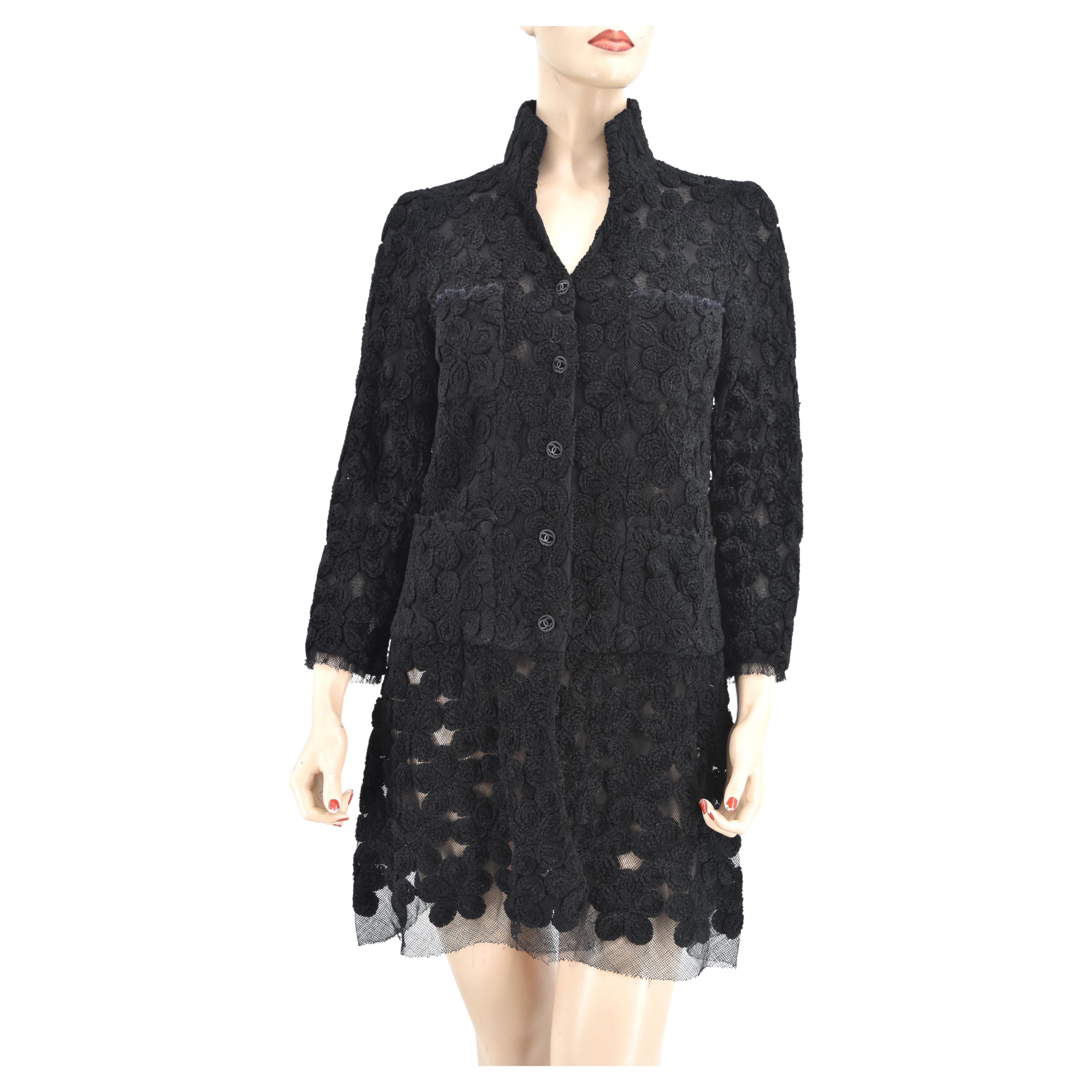 Chanel New 05A 2005 Camellia Runway jacket Coat CC Logo Black FR 38 For Sale