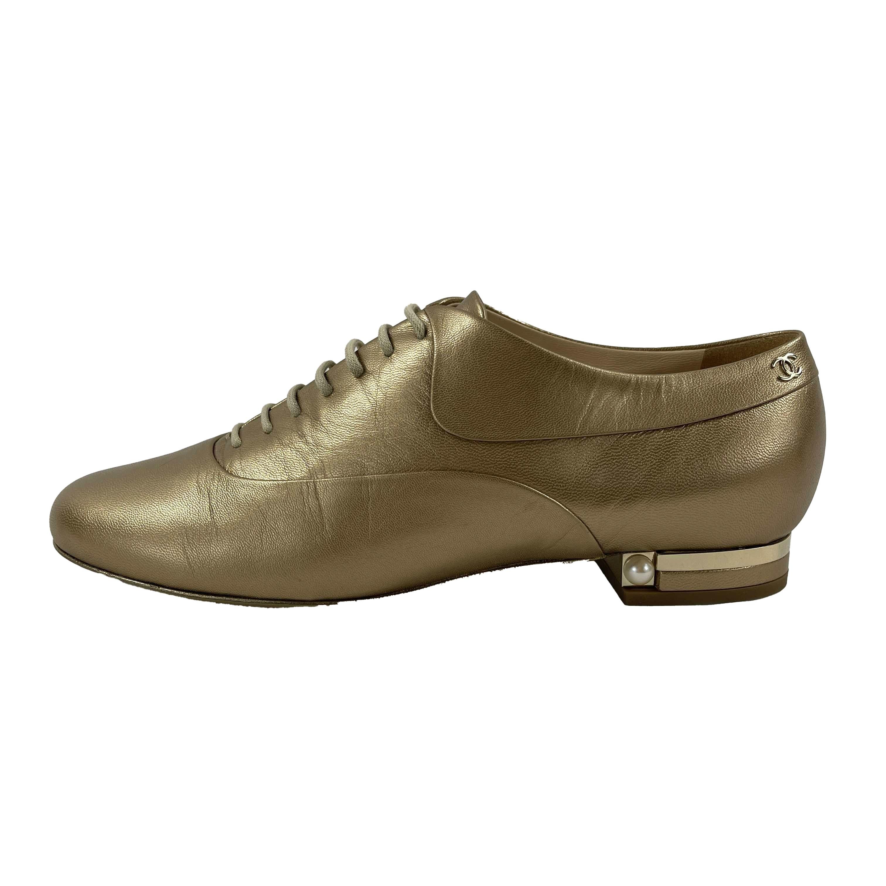 CHANEL NEW 2015 Metallic Gold Leather CC / Pearl Oxford Shoes 39 US 9 5