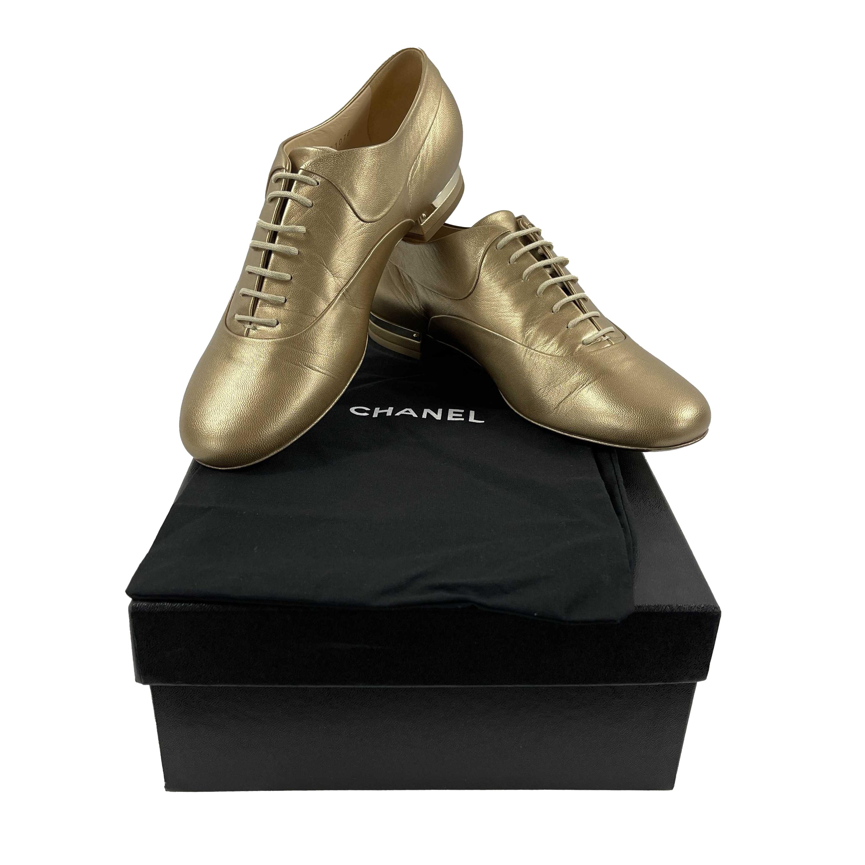 CHANEL NEW 2015 Metallic Gold Leather CC / Pearl Oxford Shoes 39 US 9 2