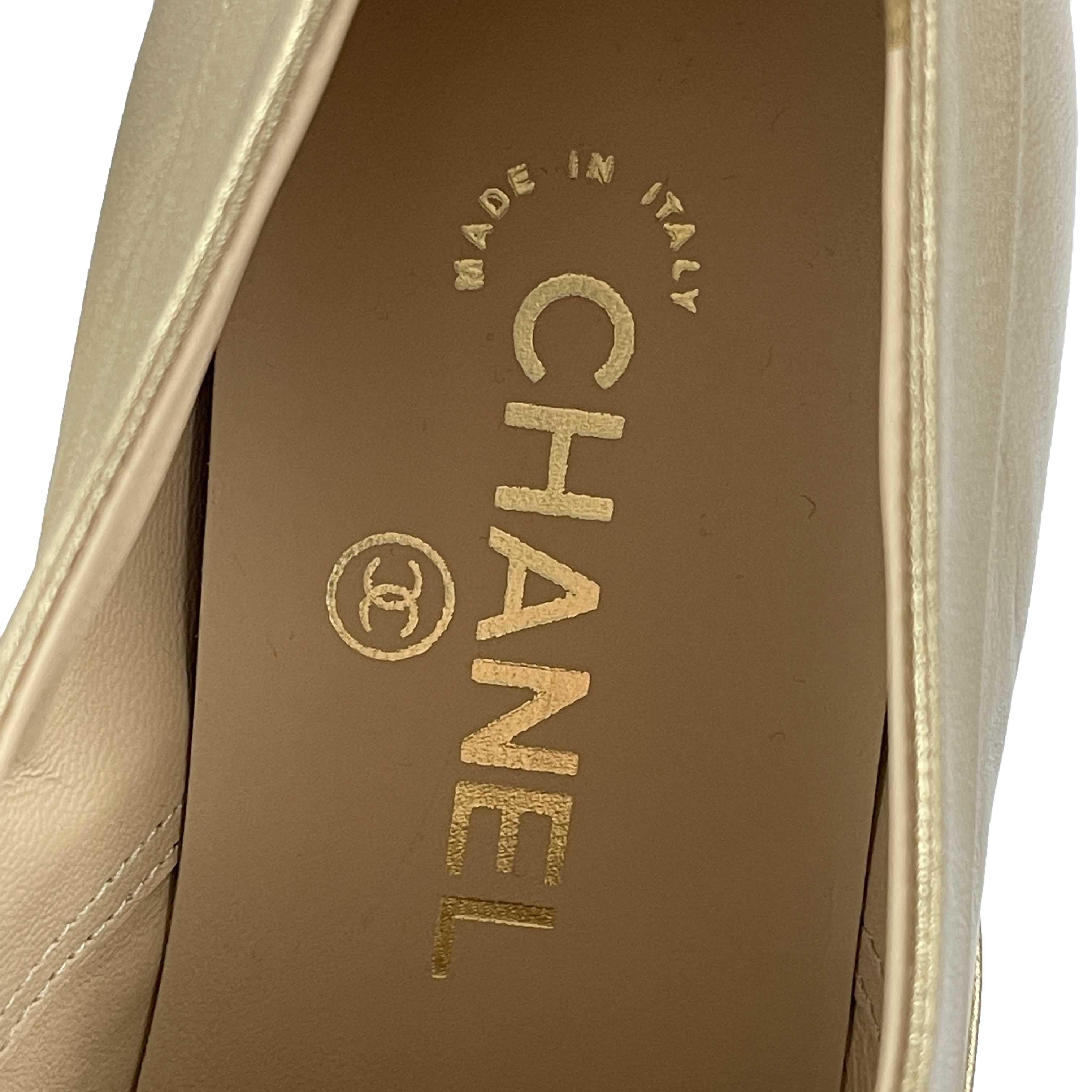 CHANEL NEW 2015 Metallic Gold Leather CC / Pearl Oxford Shoes 39 US 9 4
