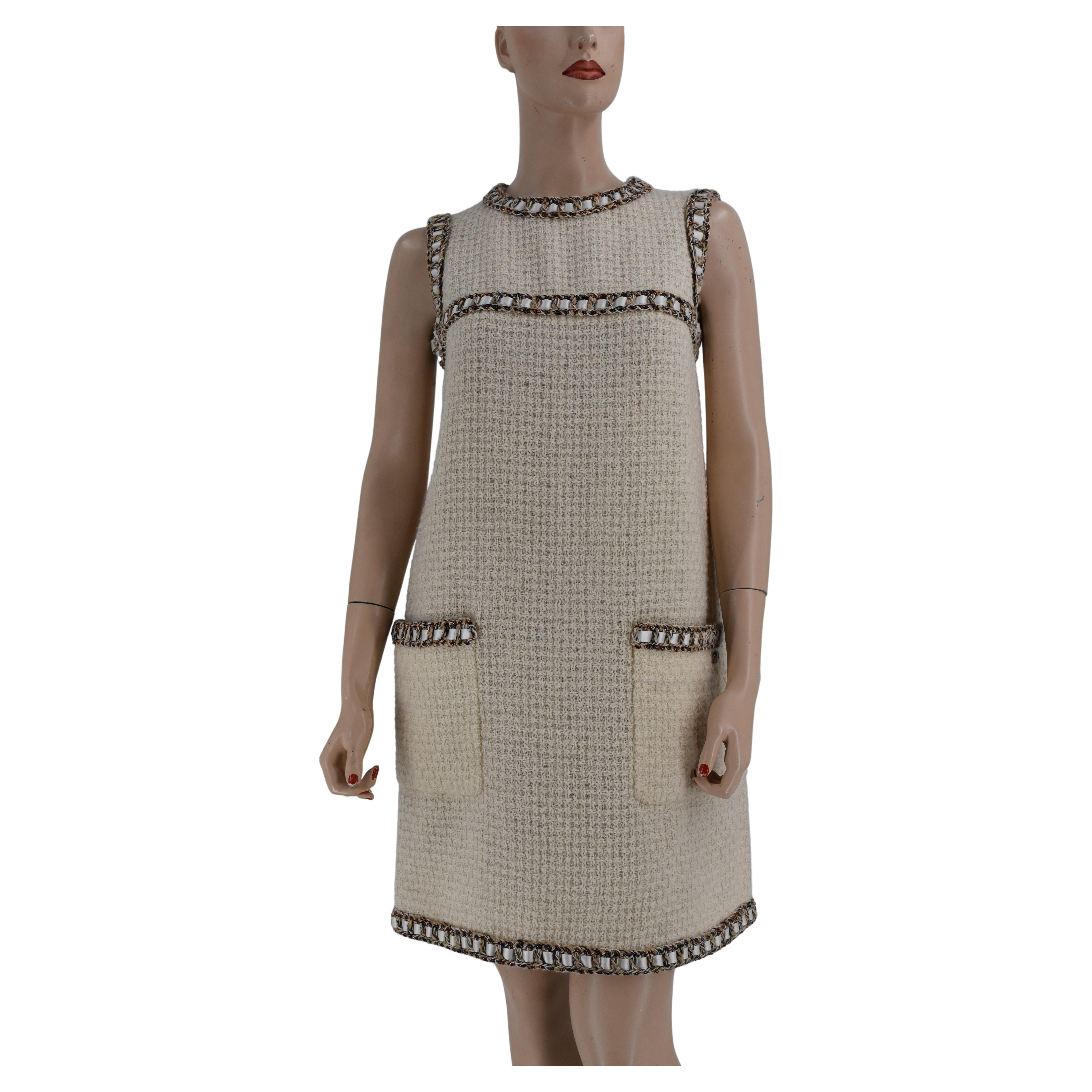 Chanel Nouveau 2016  Robe ornée de rubans 40 rare