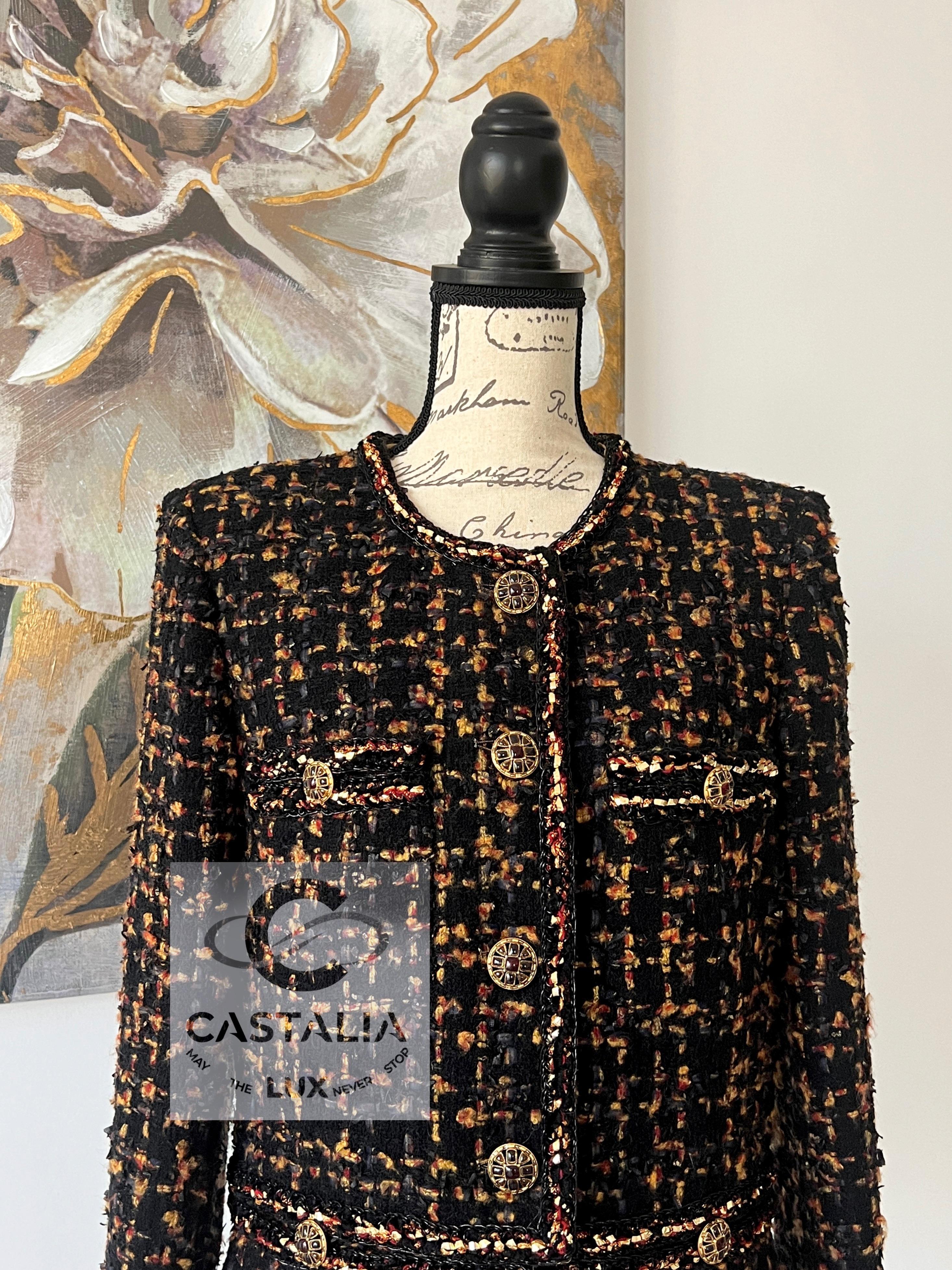 Chanel New 2019 Most Hunted Black Tweed Jacket 8