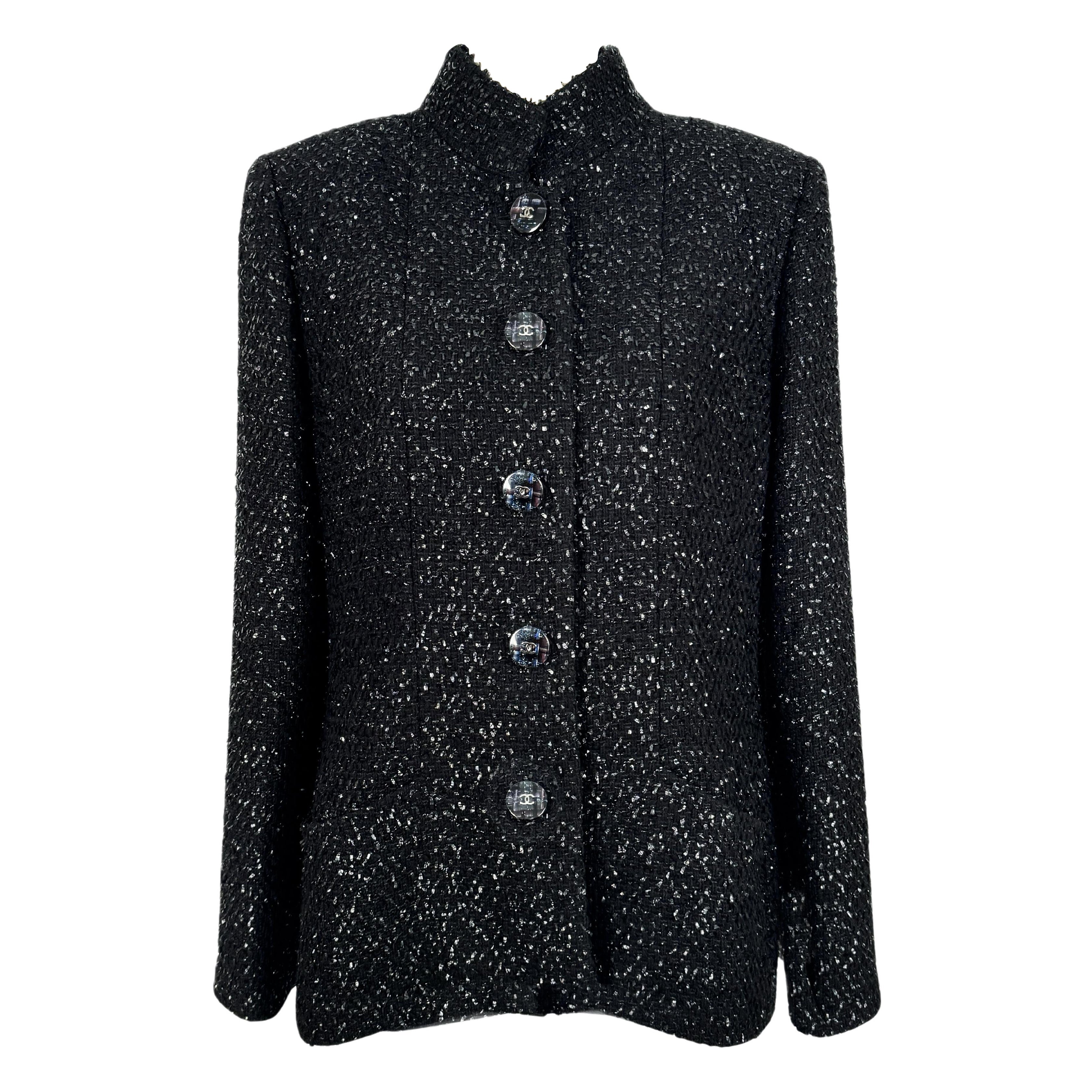CHANEL Nuova giacca in tweed nero intramontabile, collezione Primavera 2019