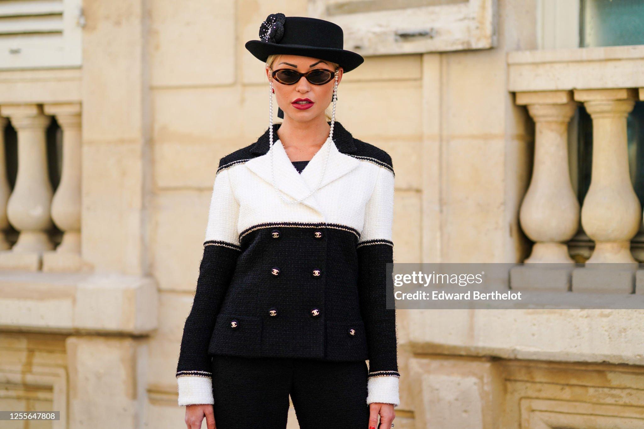 Chanel Nouveau 2020 - Ensemble en tweed Lesage emblématique Neuf à Dubai, AE