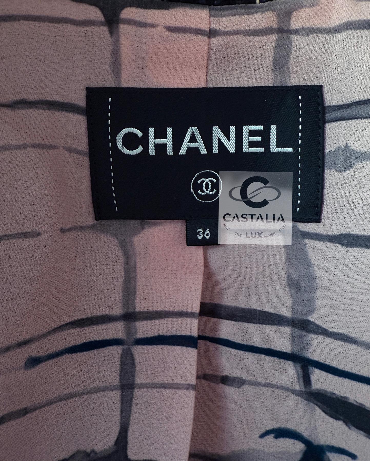 Chanel New 2021 Ad Campaign Chain Trim Black Tweed Jacket 36 FR For Sale 13
