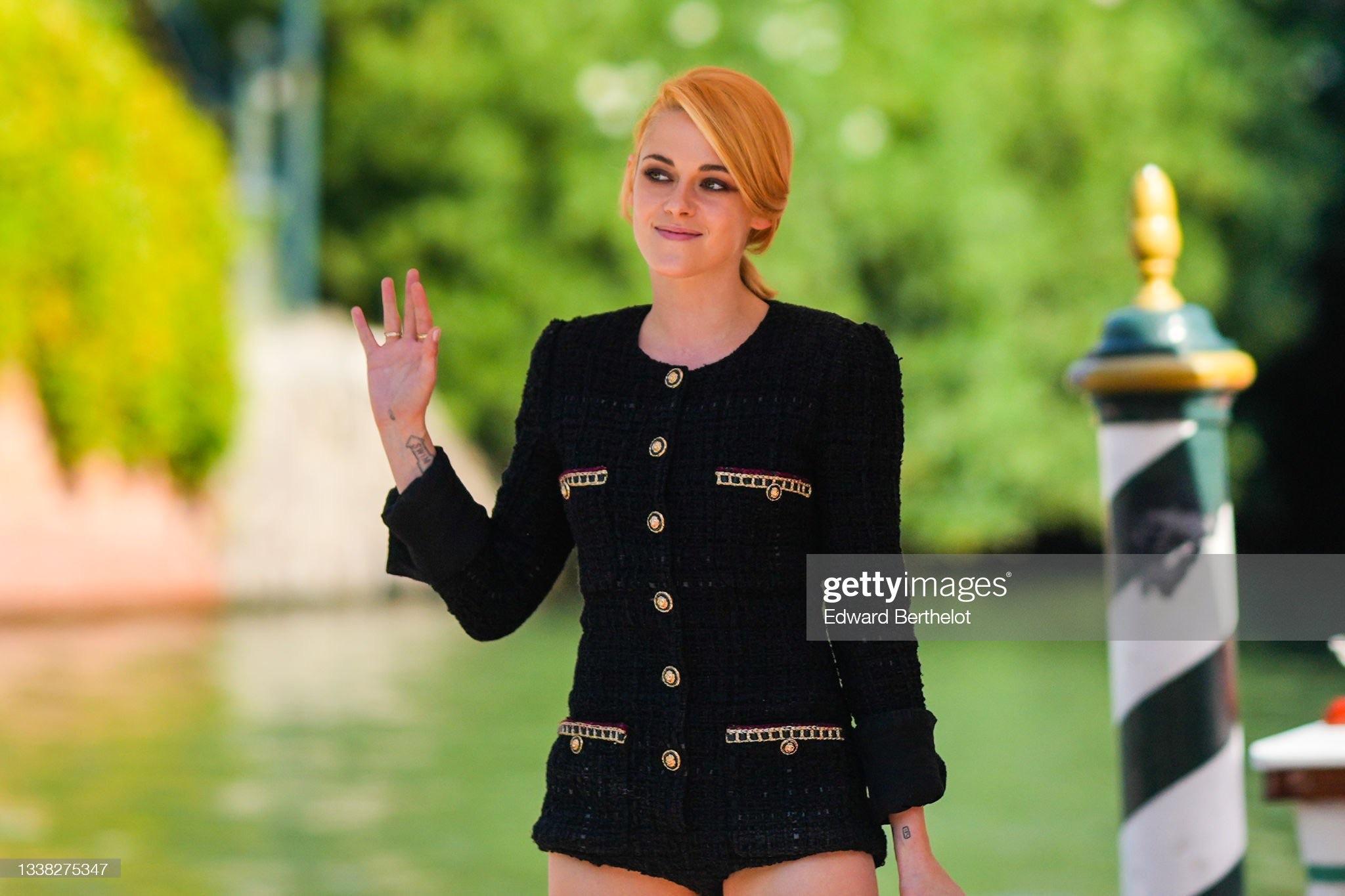 Chanel New 2021 Hailey Bieber Style Black Tweed Jacket 2