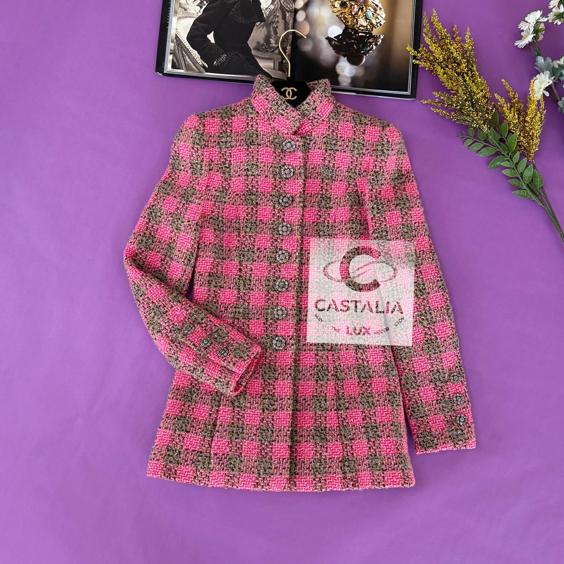 Chanel New 2022 Ad Campaign Pink Tweed Jacket 34 FR For Sale 9