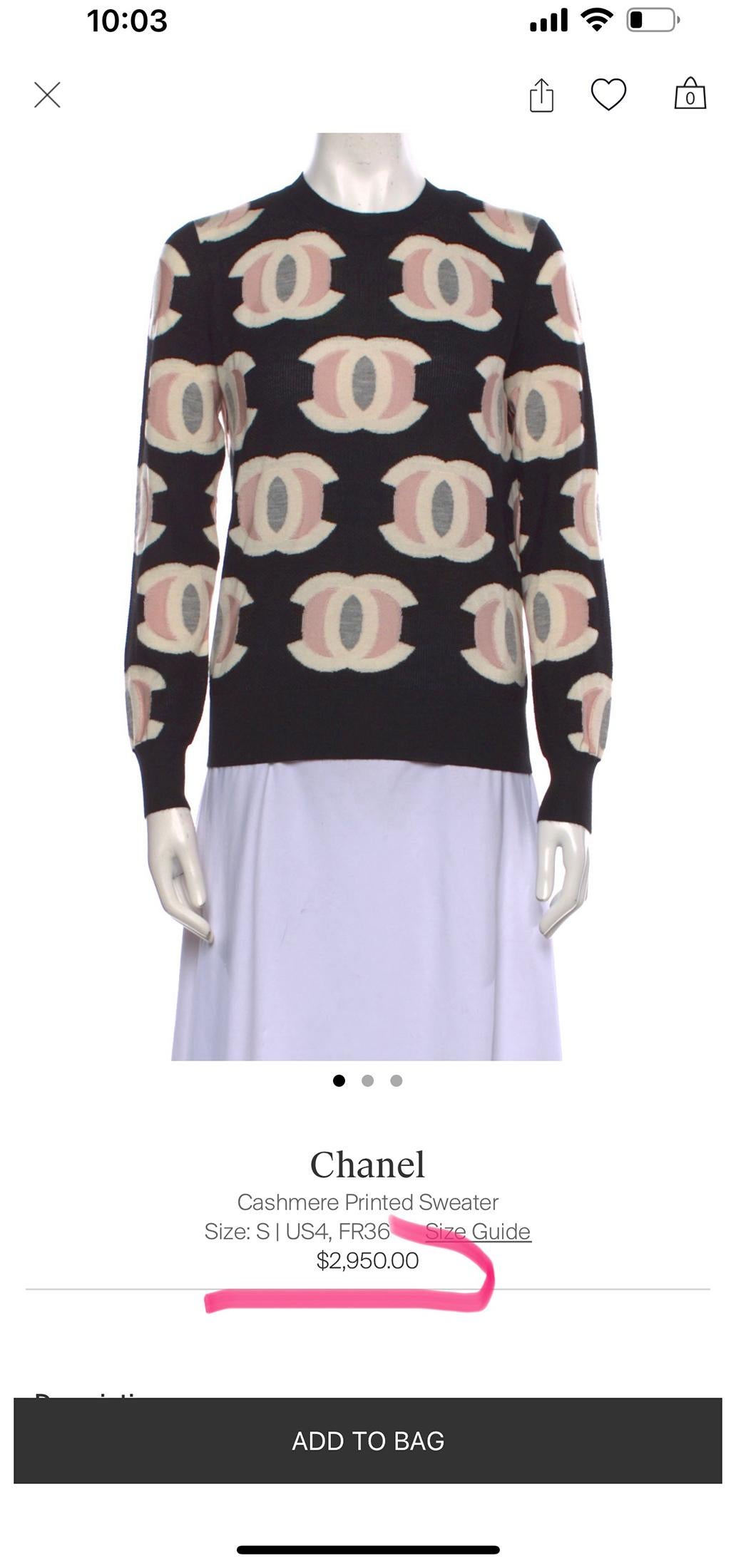 New charming Chanel black and pink CC Logo Jumper from 2022 Fall collection.
CC logo heart shaped charm at waist.
composition: cashmere and silk.
Size mark 36 fr. Never Worn.