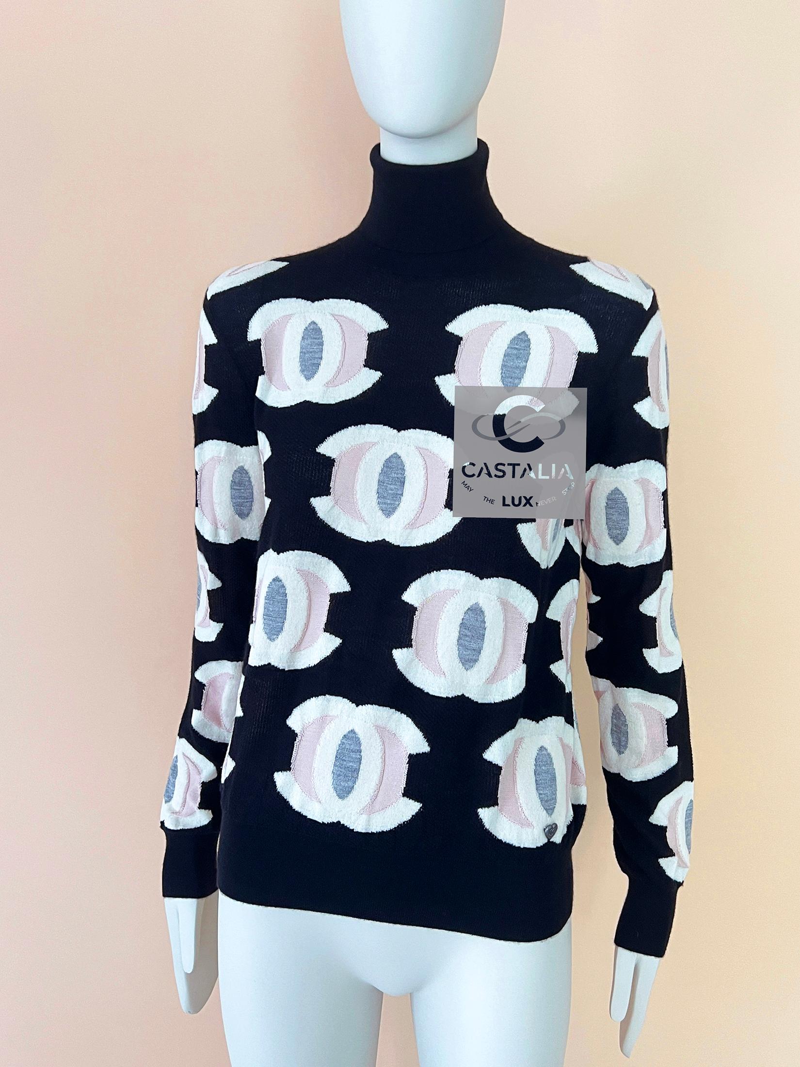 Chanel New 2022 CC Hearts Cashmere Jumper 1