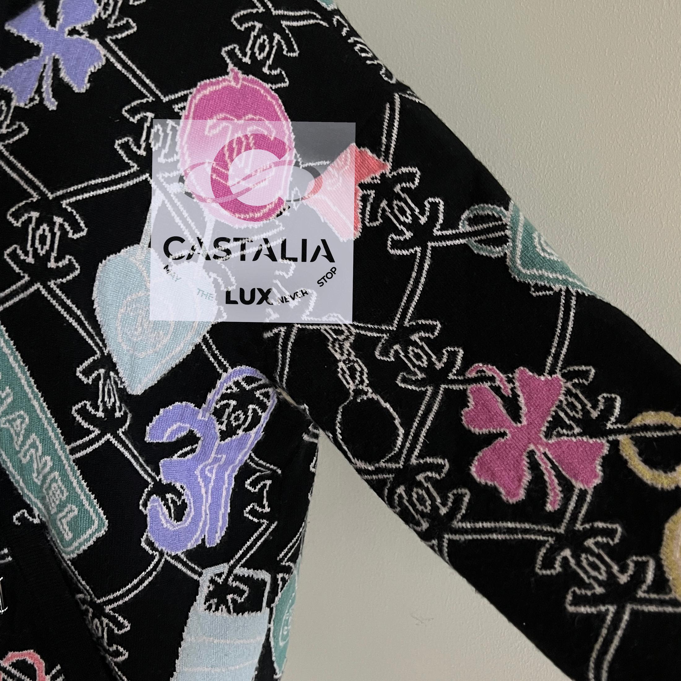 Chanel New 2022 CC Logo Cardigan Hoodie 34 FR 13