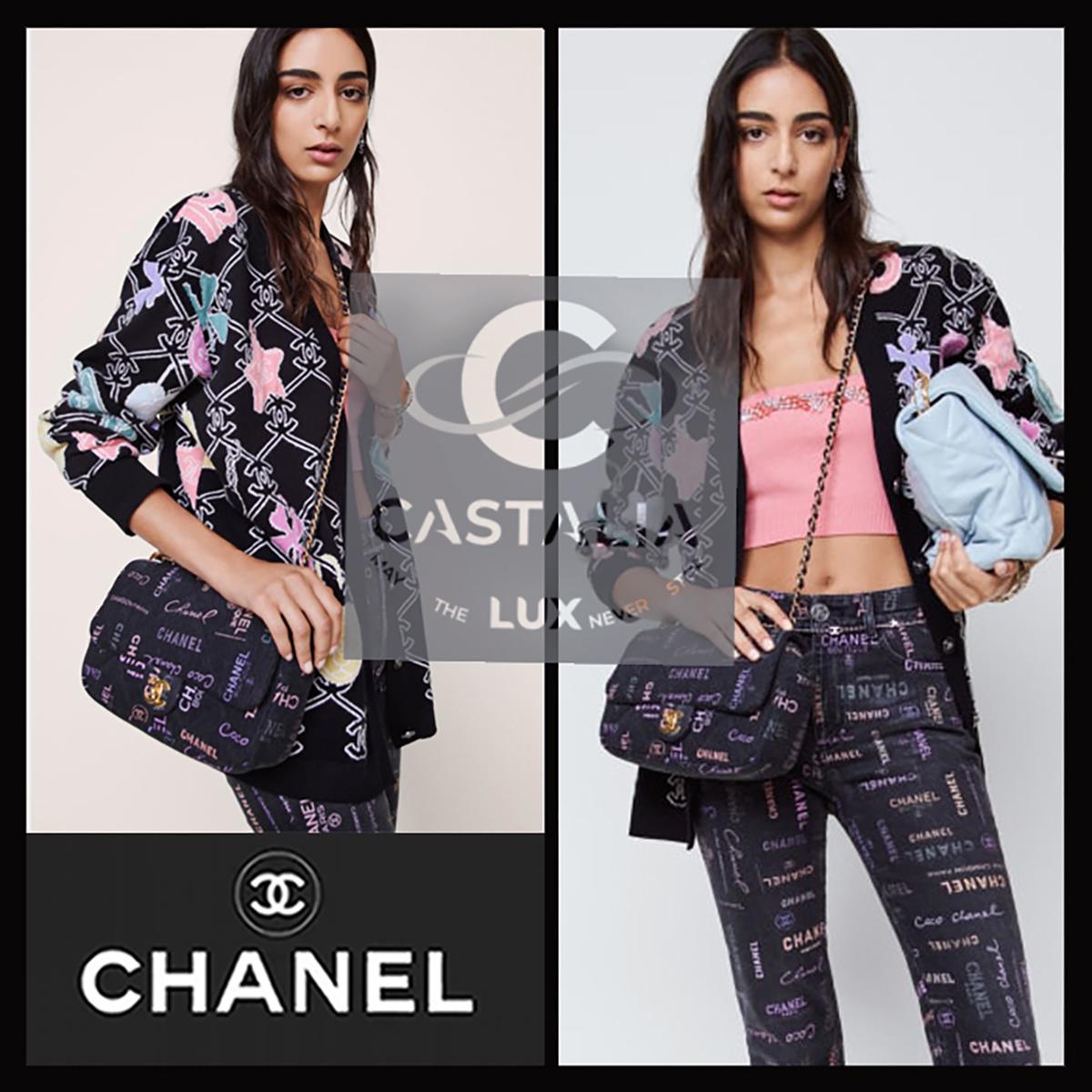 Nueva y fabulosa sudadera/cárdigan de cachemira negra Chanel con logotipo CC y estampado Lucky Symbols de la Colección Primavera 2022.
El precio en otras fuentes es a partir de 6.000 $.
- Herrajes con logotipo CC adornados con strass
Talla marca 34