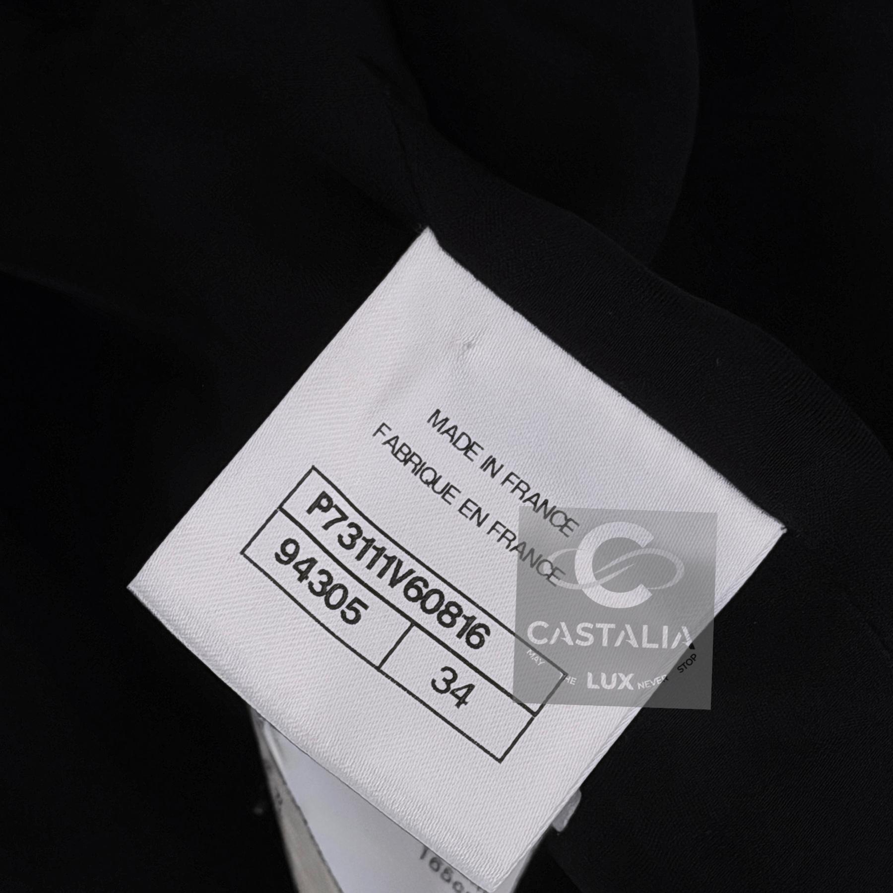 CHANEL Nueva 2022 Pasarela Chaqueta de tweed negro 34 FR en venta 13