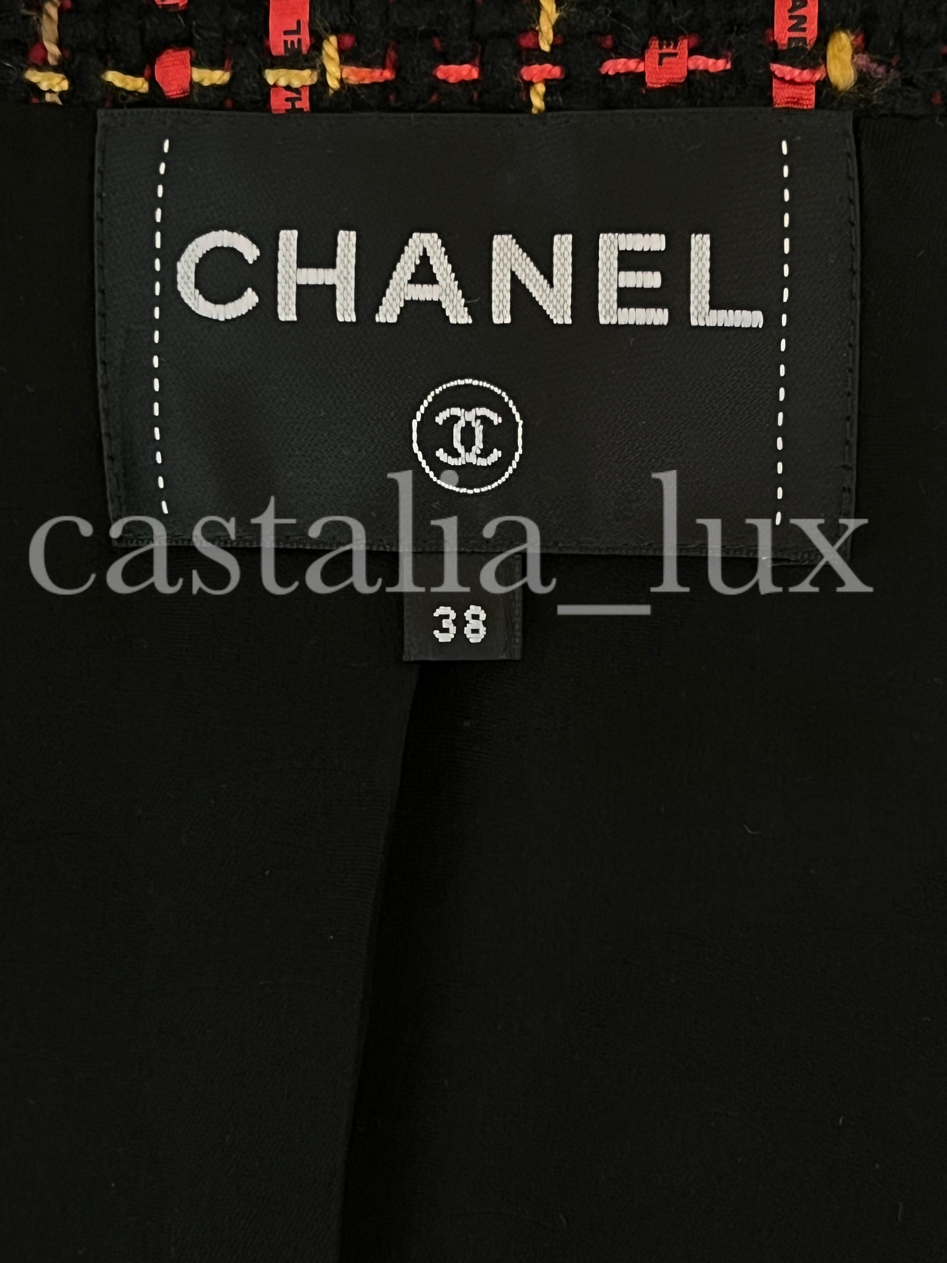Chanel New 2022 Logo Ribbon Tweed Black Jacket For Sale 15
