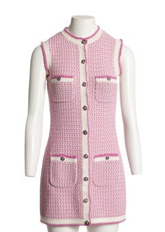 Chanel New 2022 Spring CC Buttons Knit DressNew Chanel ecru knit dress with CC b