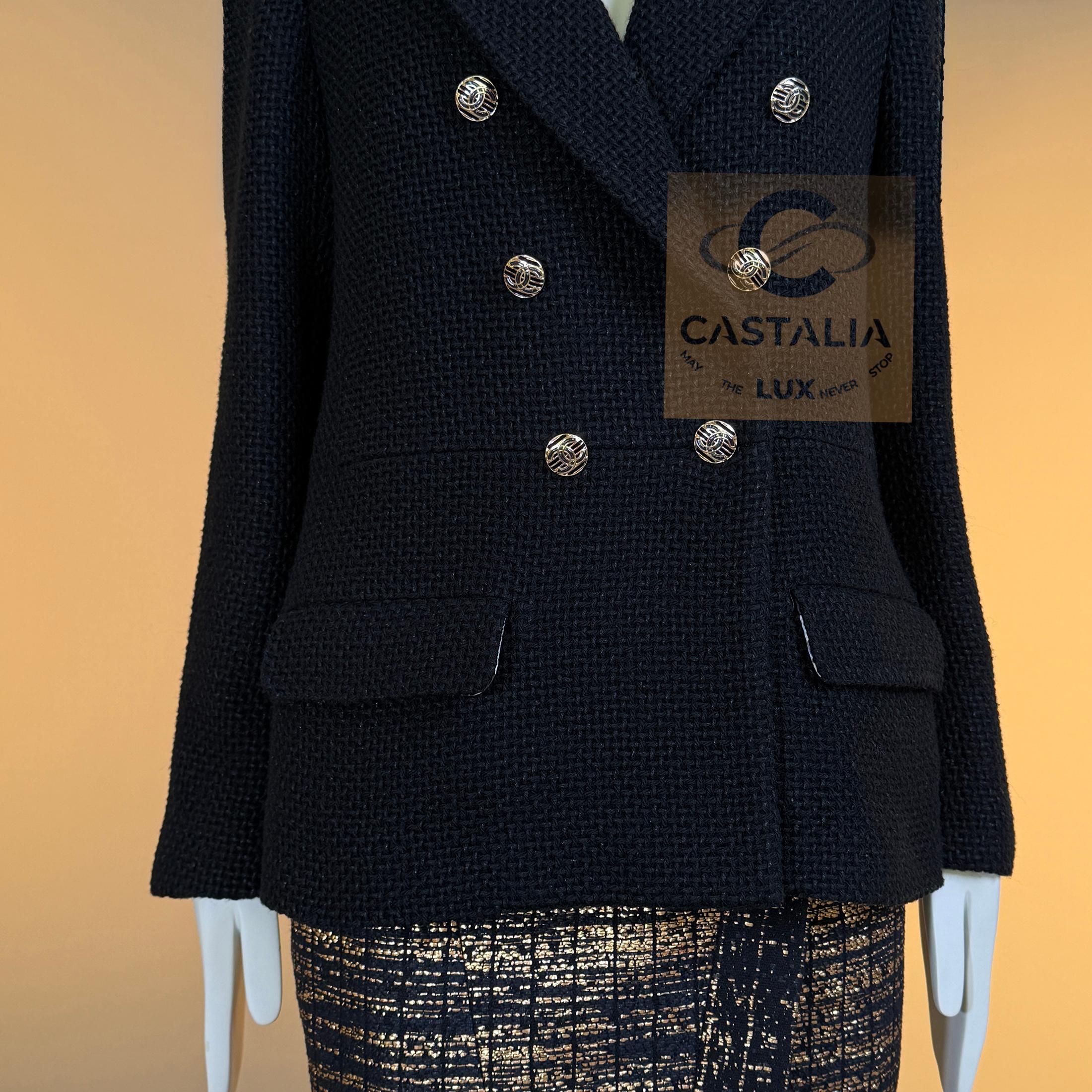 CHANEL New 2022 Chaqueta intemporal de tweed negro 40 FR en venta 4