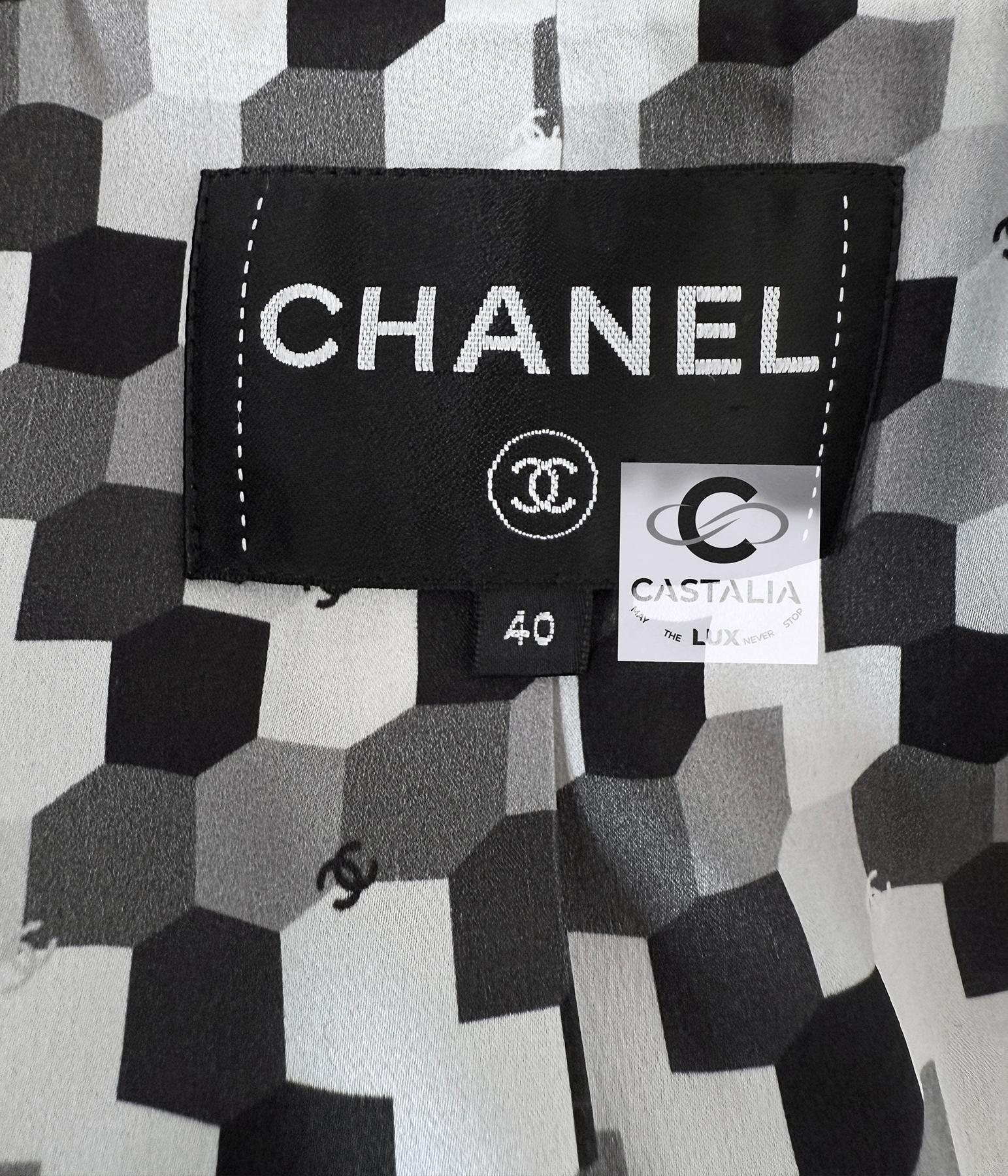 Chanel New 2022 Timeless Black Tweed Jacket (Veste en tweed noir) en vente 13