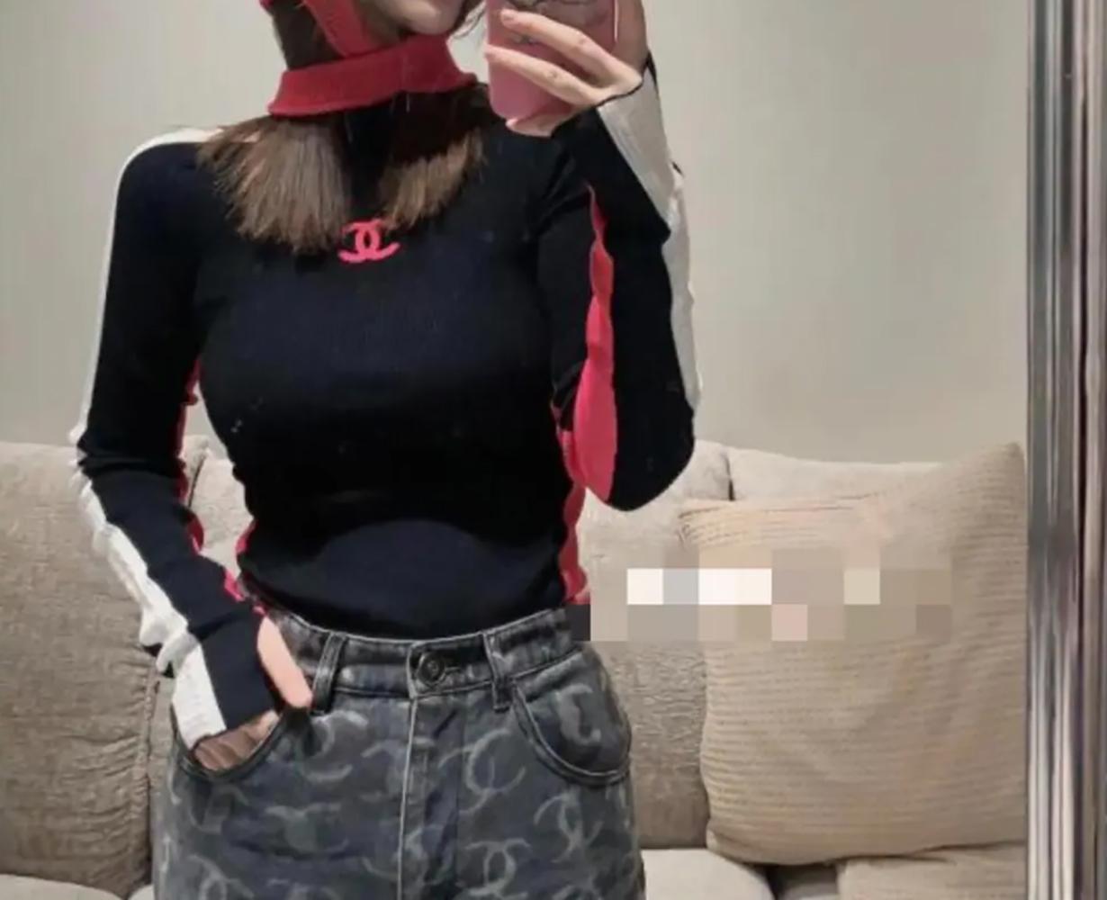 Chanel New 2023 Coco Neige 3K$ Logo Jumper 11
