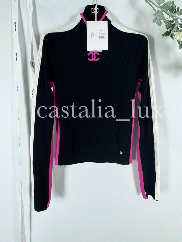 Chanel New 2023 Coco Neige 3K$ Logo Jumper at 1stDibs 