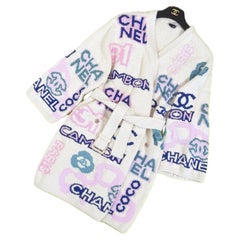 Chanel Nouveauté 2023 Manteau cardi à ceinture emblématique