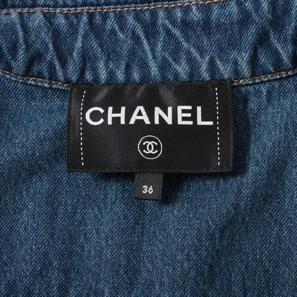 Chanel New 2024 CC Heart Patches Denim Jacket 36 FR en vente 13