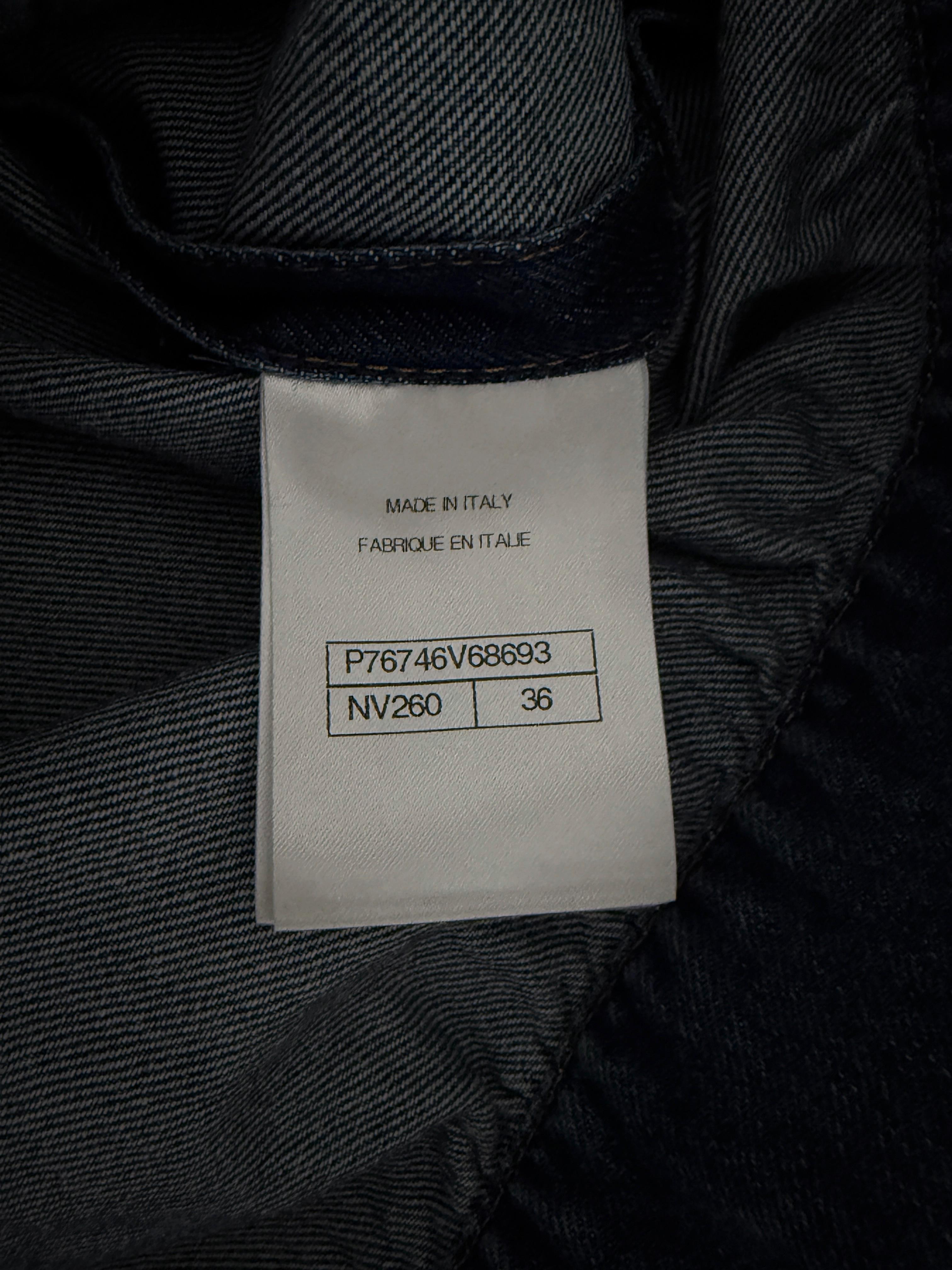 Chanel New 2024 CC Heart Patches Denim Jacket 36 FR en vente 14