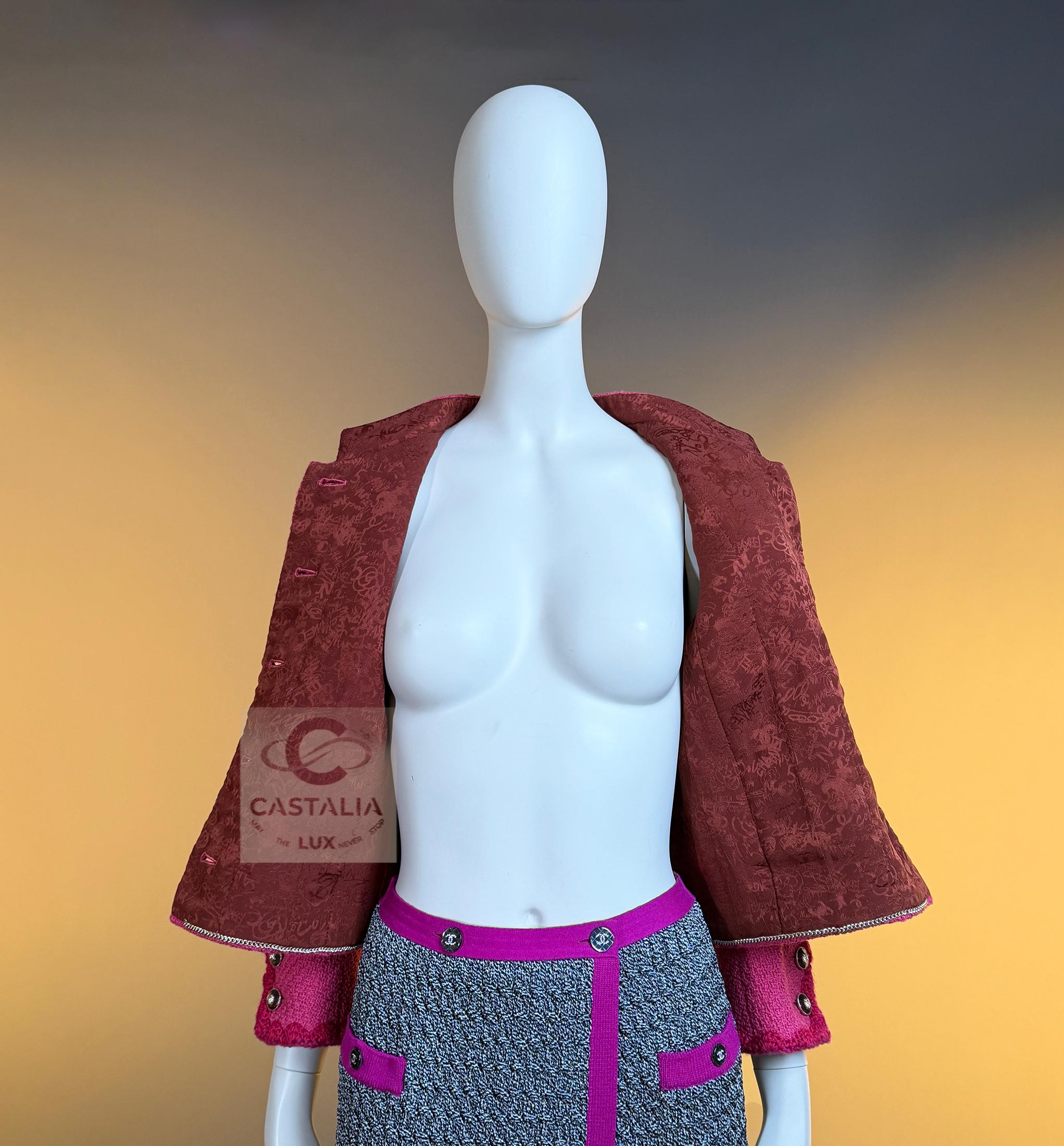 CHANEL New 2024 Paris / Manchester Fuchsia Tweed Jacke 38 FR im Angebot 9