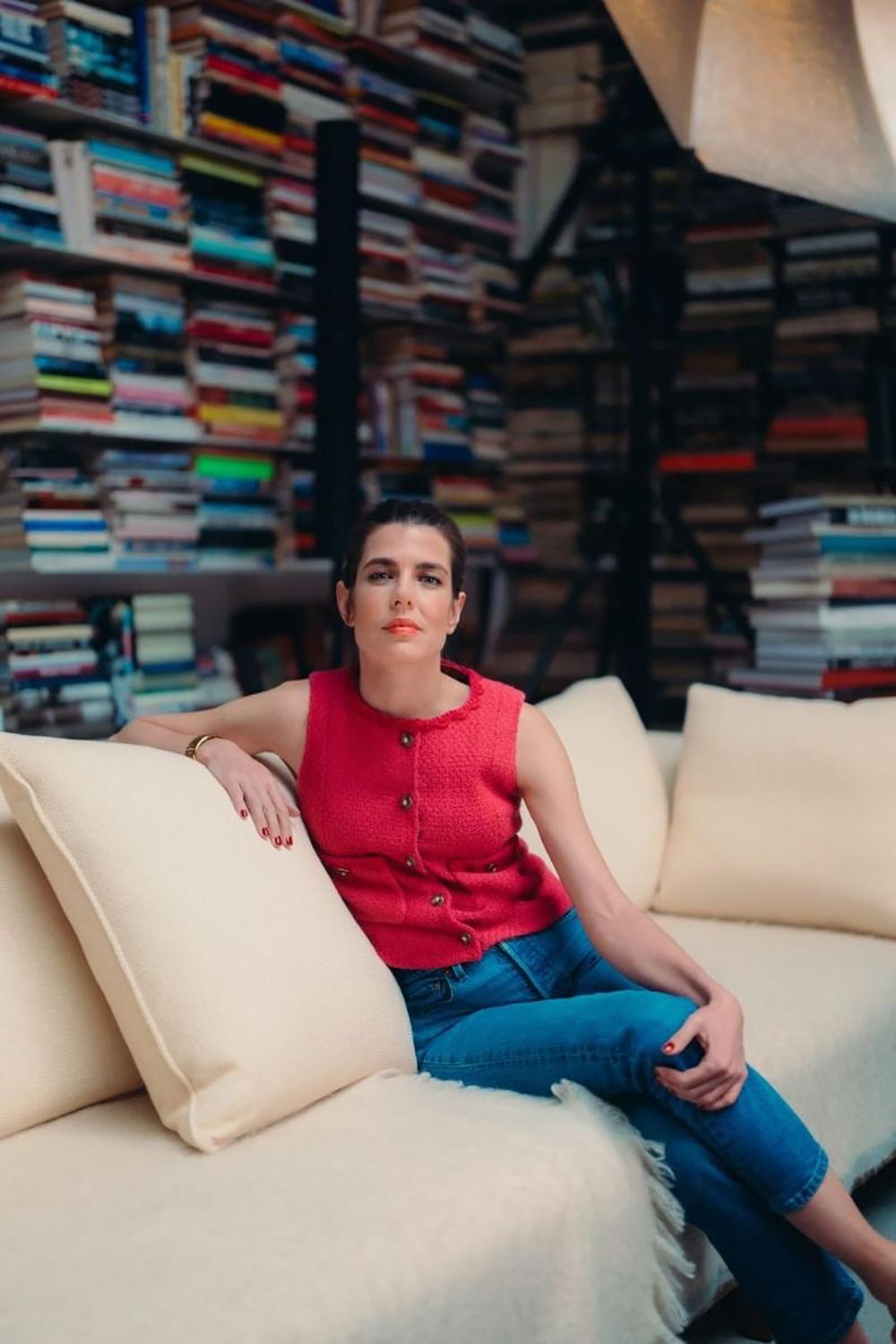 CHANEL Nueva 2024 París / Manchester Chaqueta de tweed fucsia 38 FR en Nuevo estado para la venta en Dubai, AE