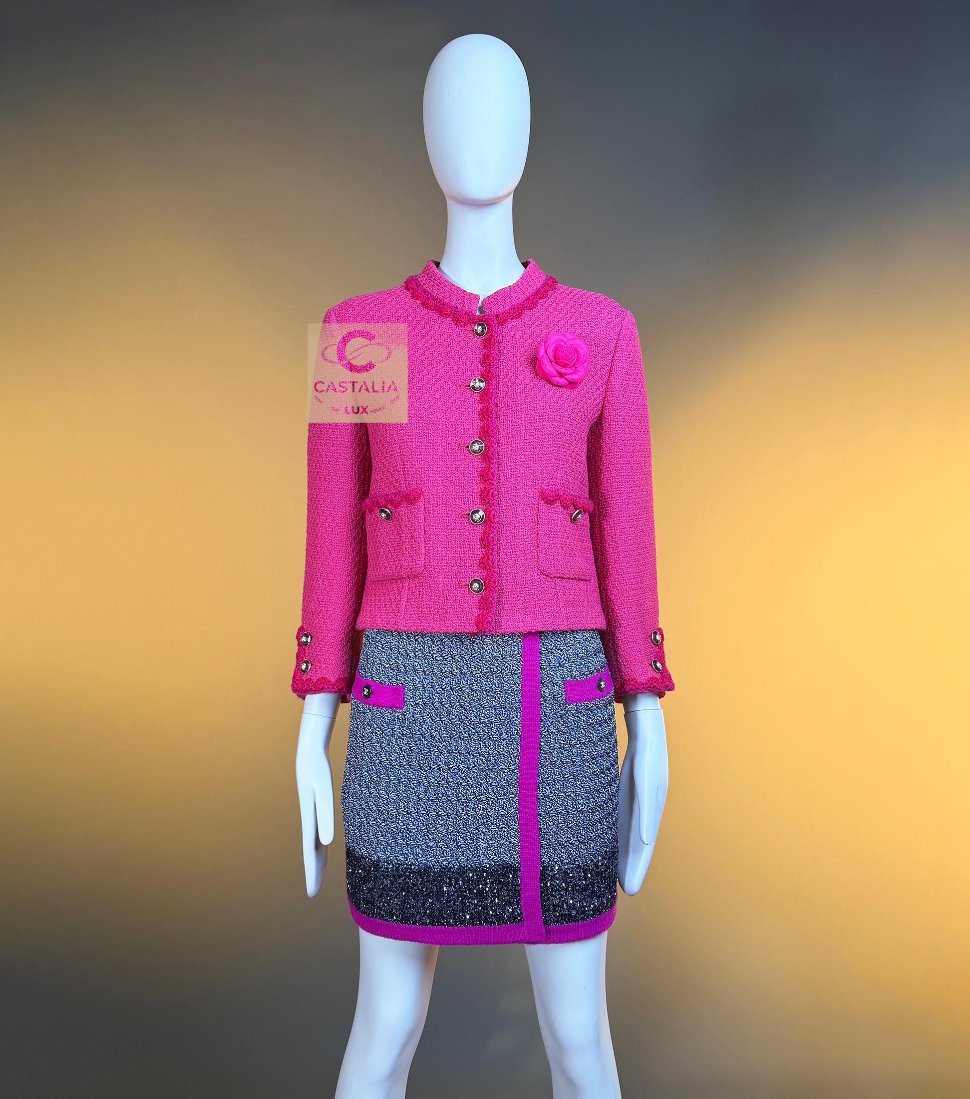 CHANEL New 2024 Paris / Manchester Fuchsia Tweed Jacke 38 FR im Angebot 4