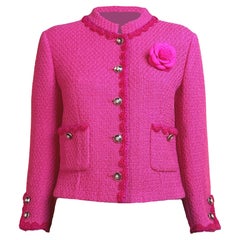 CHANEL New 2024 Paris / Manchester Fuchsia Tweed Jacket 38 FR