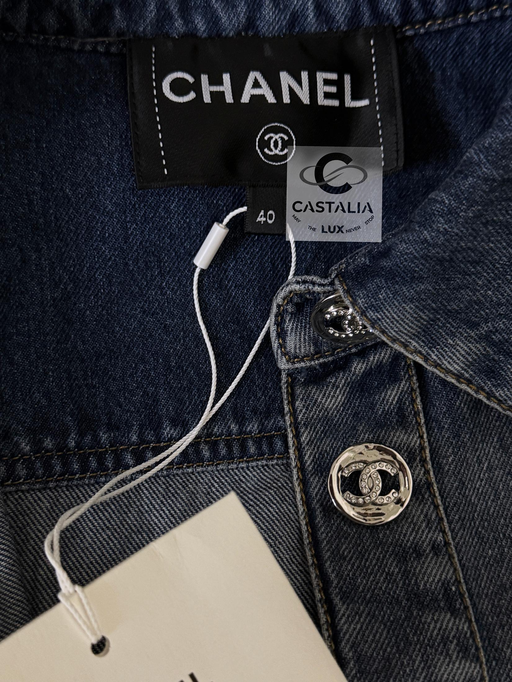 Chanel Nuova Primavera 2024 CC Giacca Denim Logo Cuore 40 FR in vendita 14