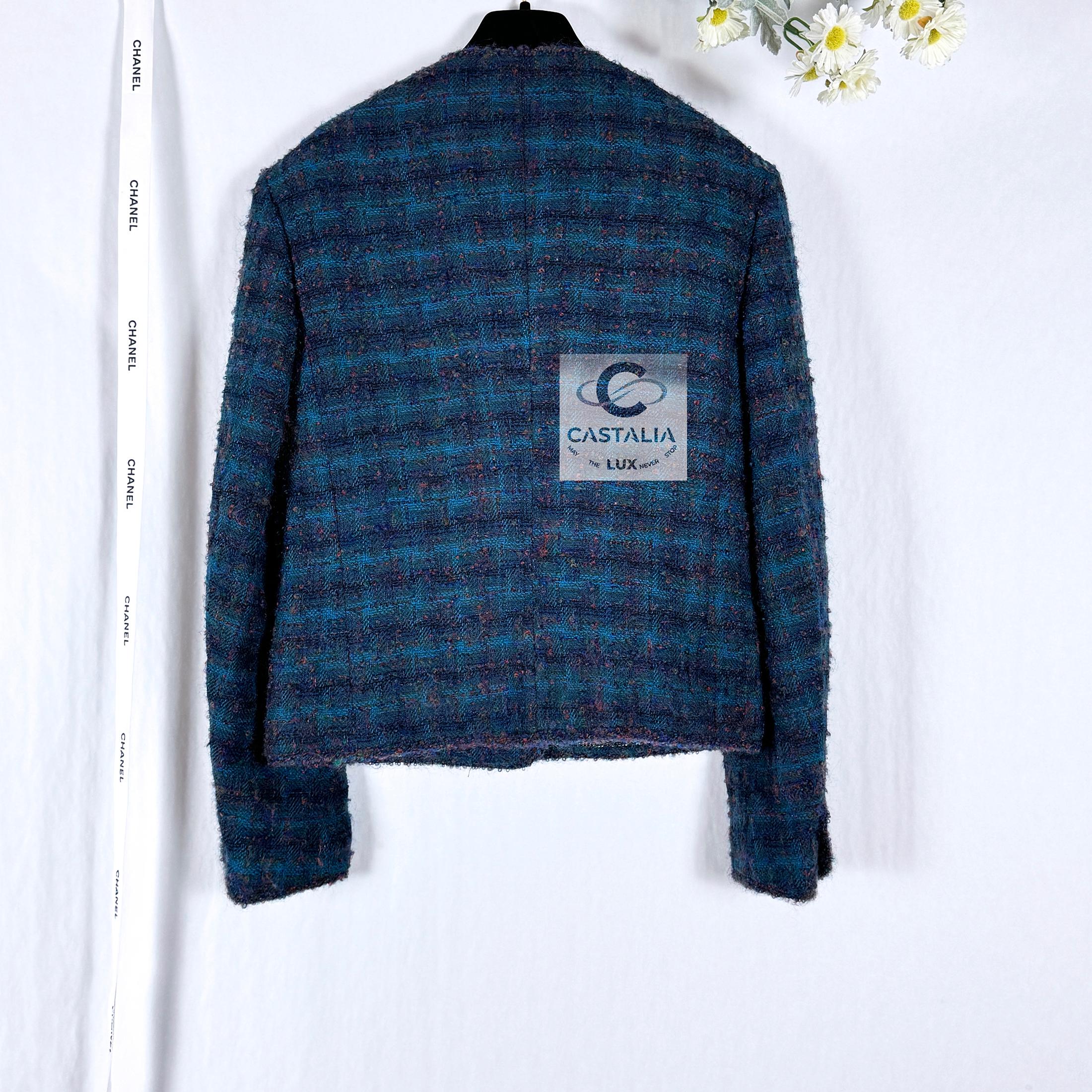 Chanel New 90s Rarest Iconic Tweed Jacket 7