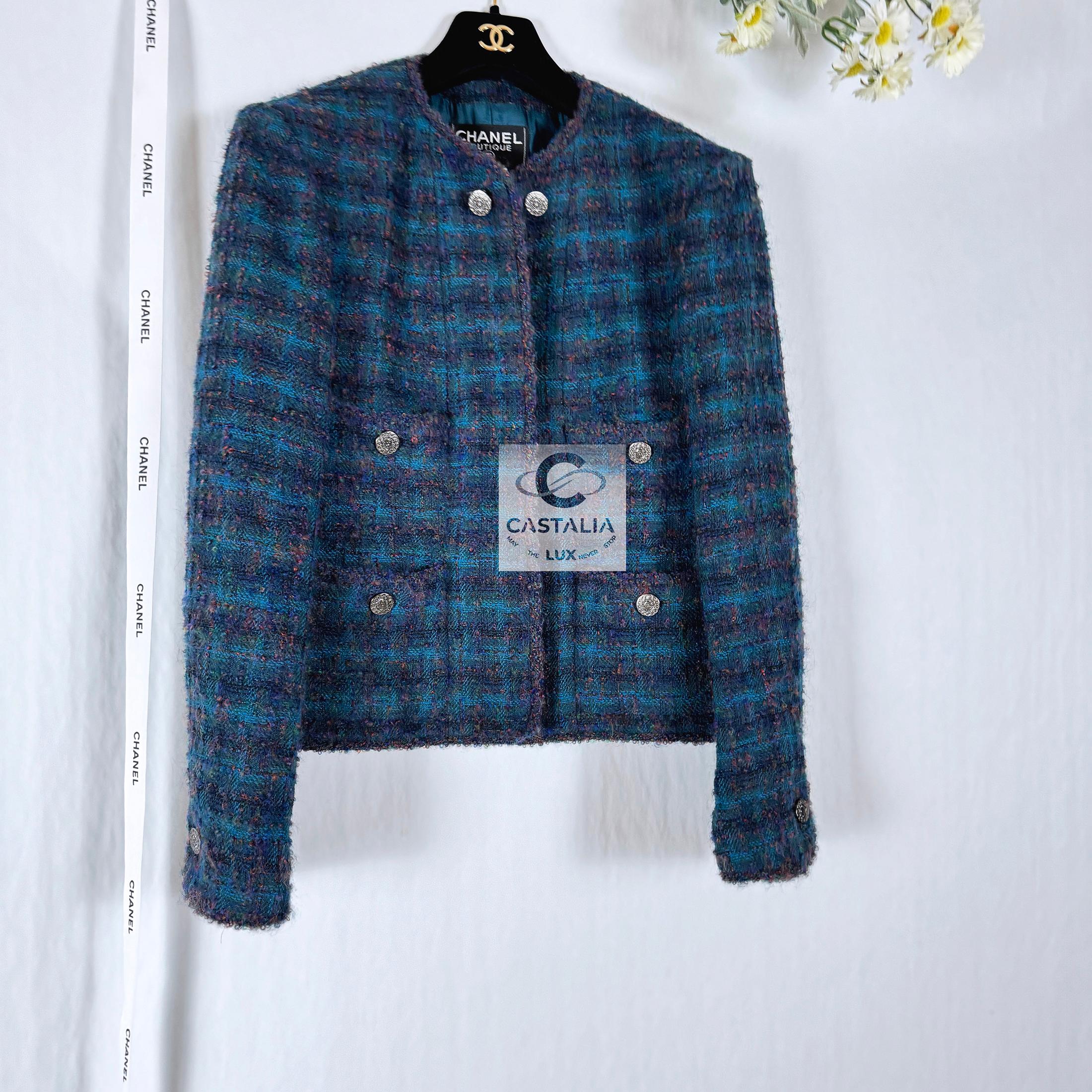 Chanel New 90s Rarest Iconic Tweed Jacket 1