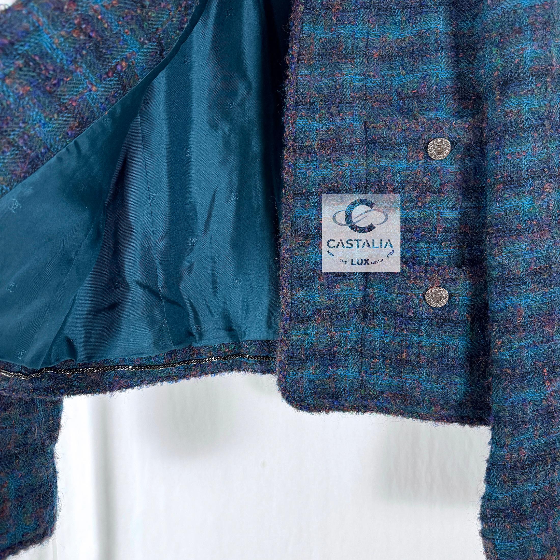 Chanel New 90s Rarest Iconic Tweed Jacket 3